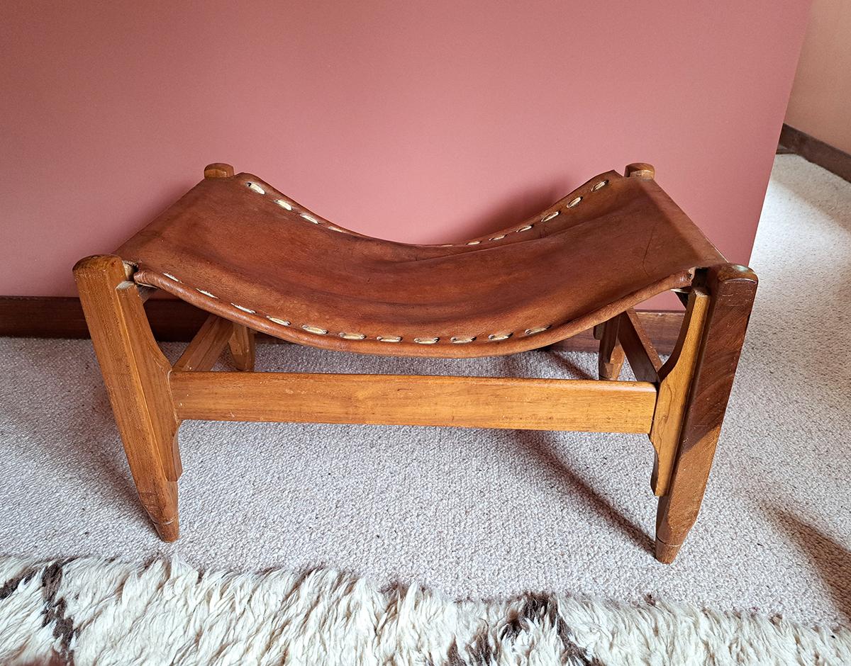 Mid-Century wooden Stool by Werner Biermann for Arte Sano In Good Condition For Sale In Saint Leonards-on-sea, England