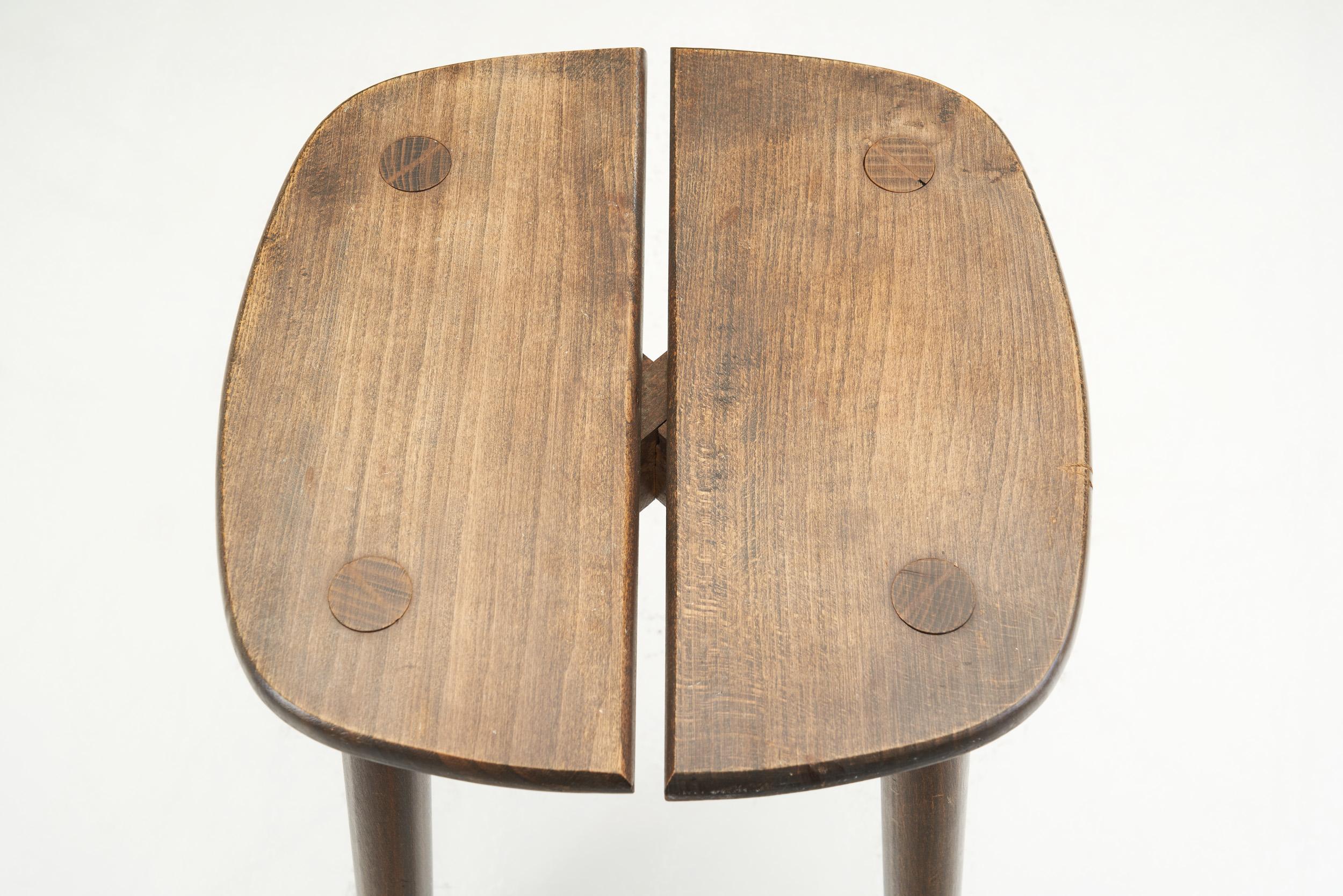 Mid-Century Wooden Stool with Split Seat, Europe Ca 1950s For Sale 1