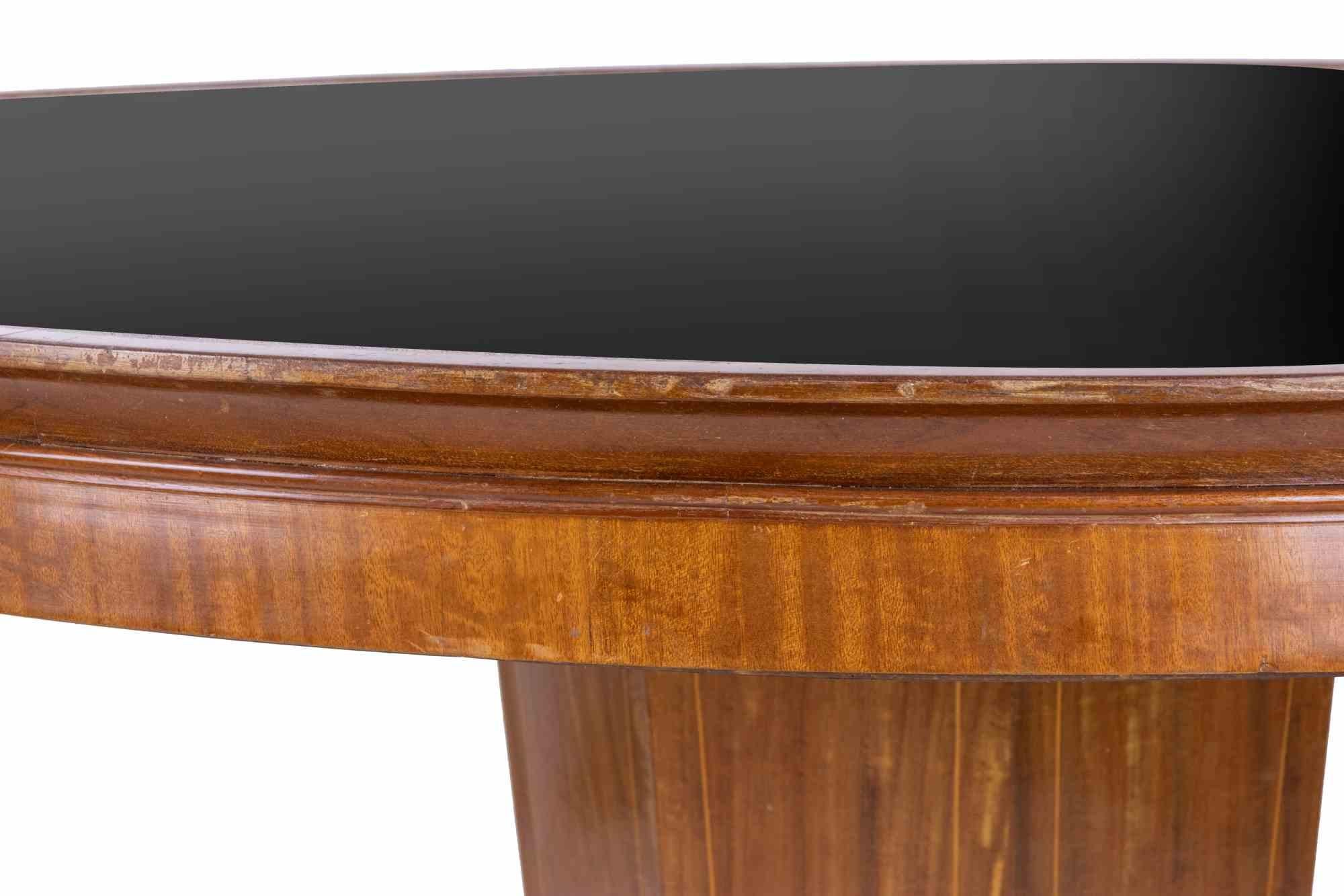 Table en bois avec base en marbre et plateau en verre, milieu du 20e siècle Bon état - En vente à Roma, IT