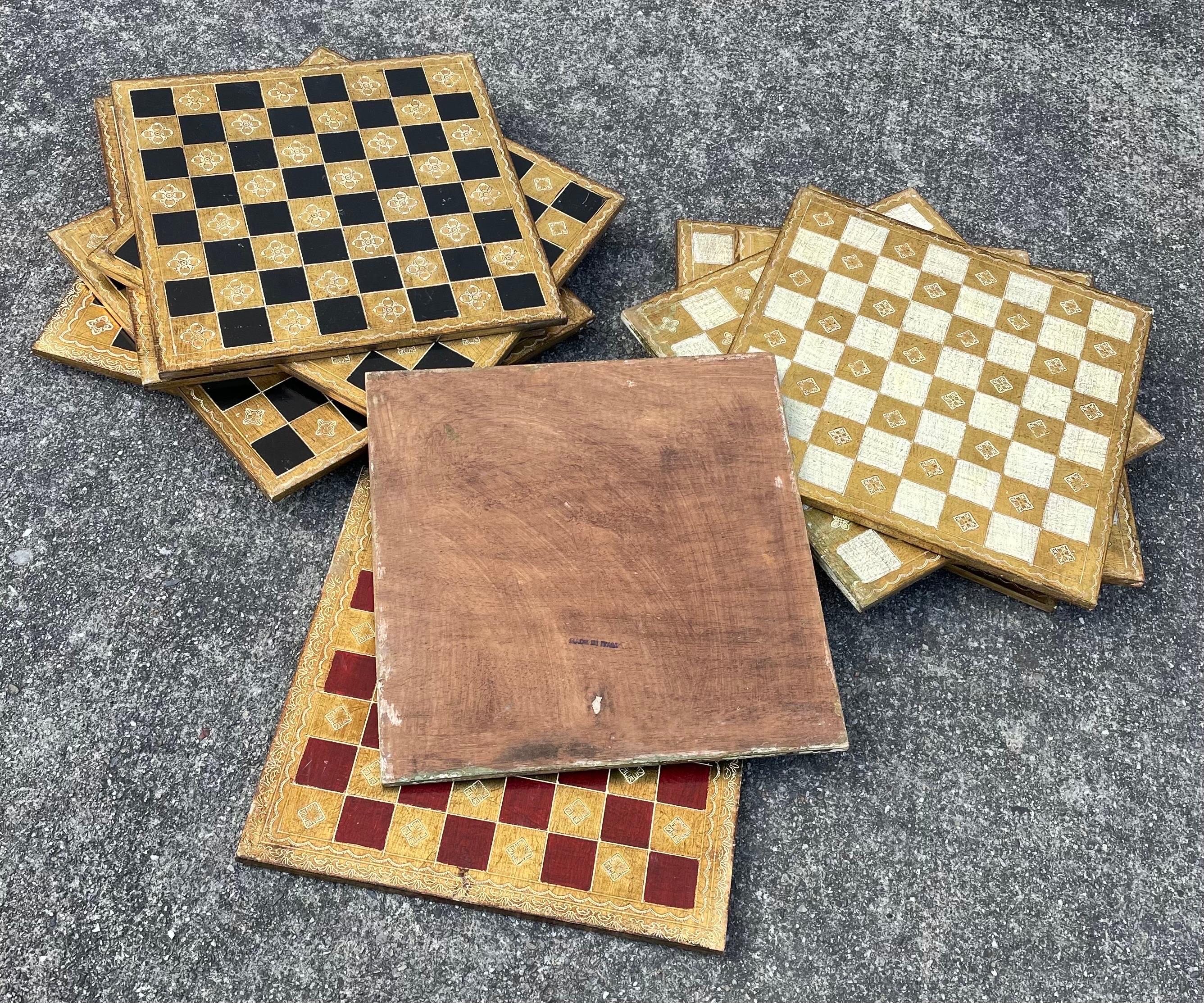 Holzfliesen aus der Mitte des Jahrhunderts, handbemaltes Schachbrettdesign, goldene Akzente, Italien (Neugotik) im Angebot