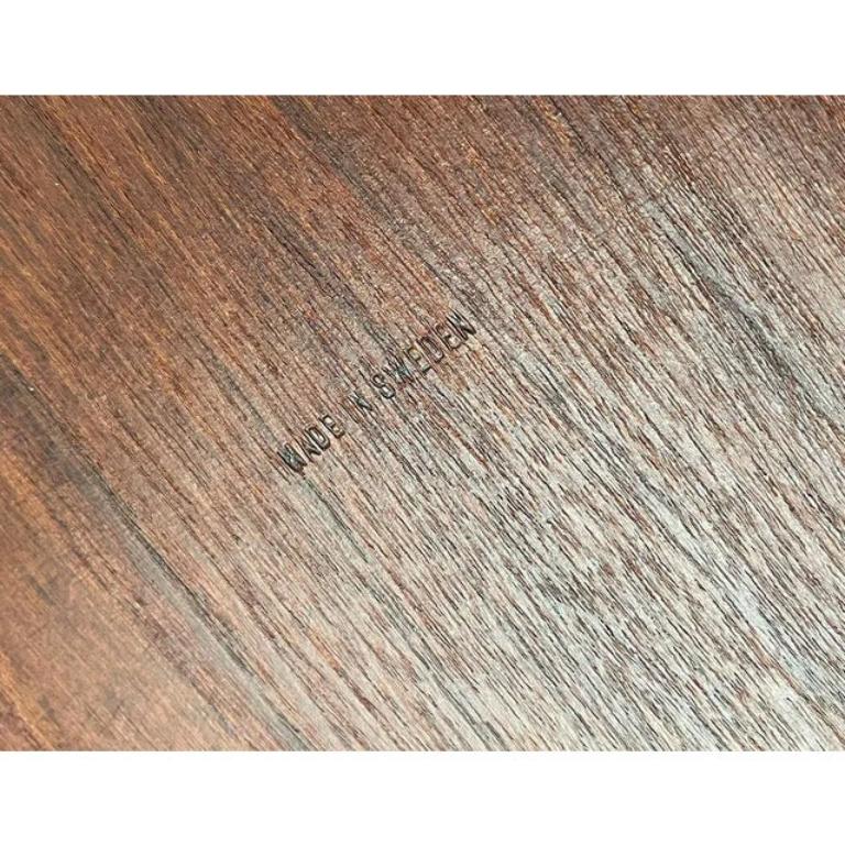 Bandeja de madera de mediados de siglo, Suecia, años 60 Madera en venta
