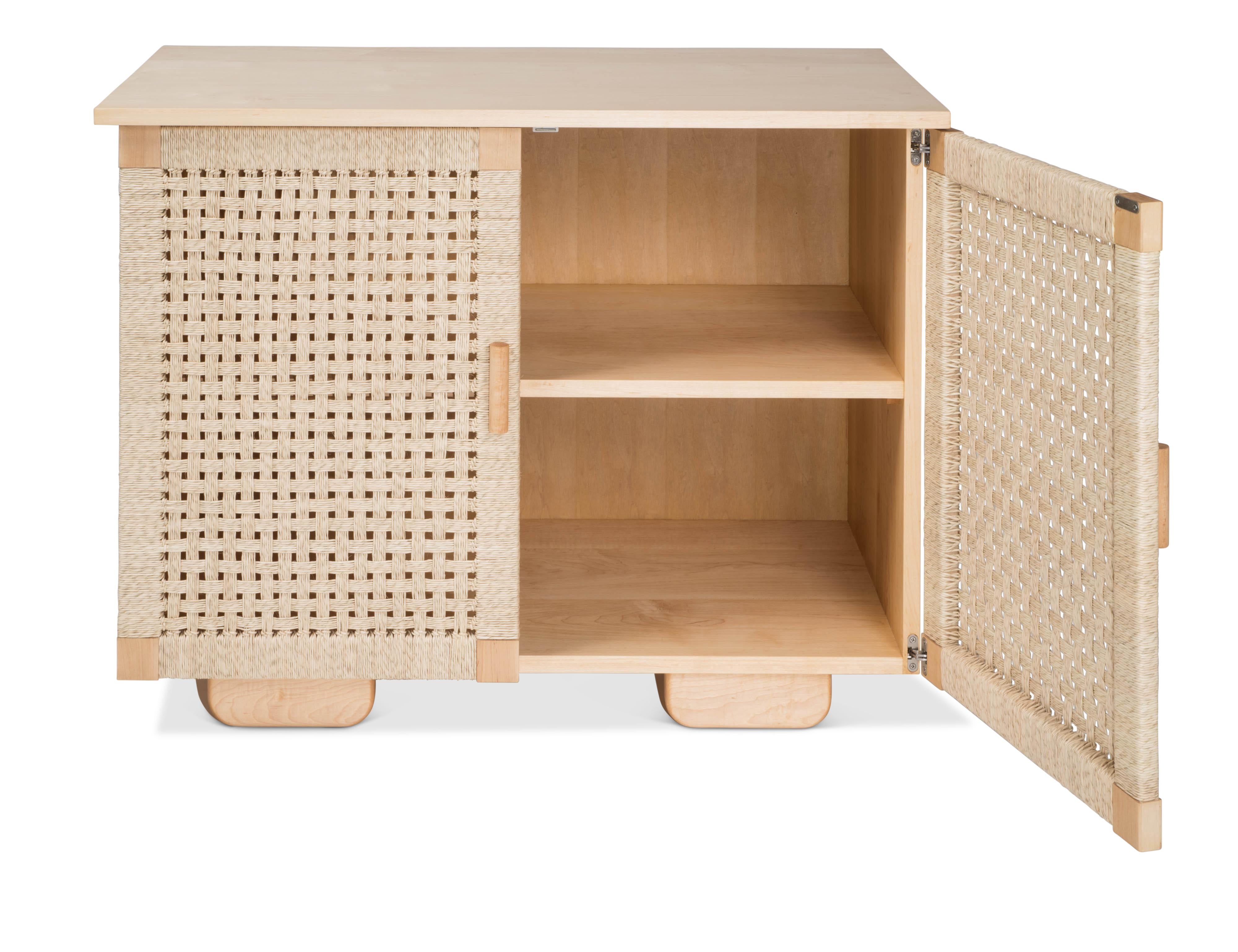 Mid-Century moderno Credenza con ante in corda di palma intrecciata a mano di Michael van Beuren da LUTECA in vendita