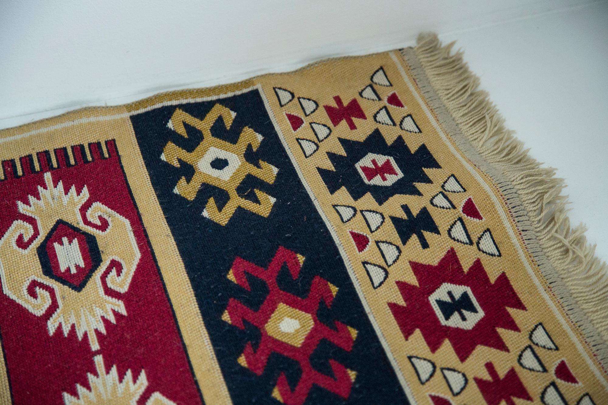Wollteppich im Boho-Stil der Jahrhundertmitte, 1960er Jahre (Handgefertigt) im Angebot