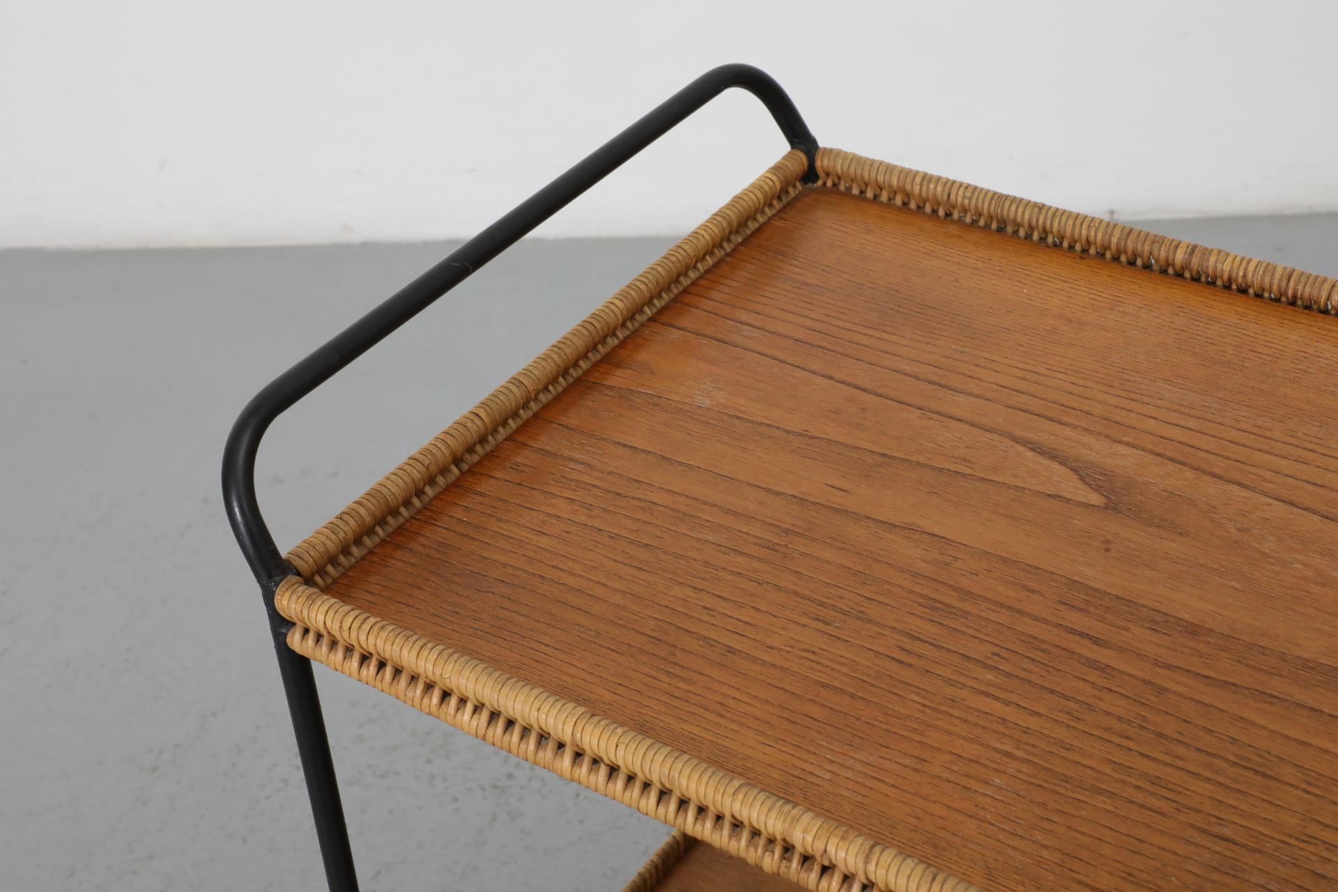 Chariot de bar en rotin tissé du milieu du siècle par Helmut Magg, Allemagne, années 1960 en vente 4