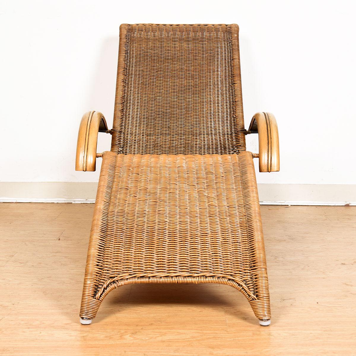 20th Century Midcentury Woven Rattan Chaise Lounge For Sale