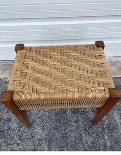 Taburete Mid Century Woven top Wood Frame