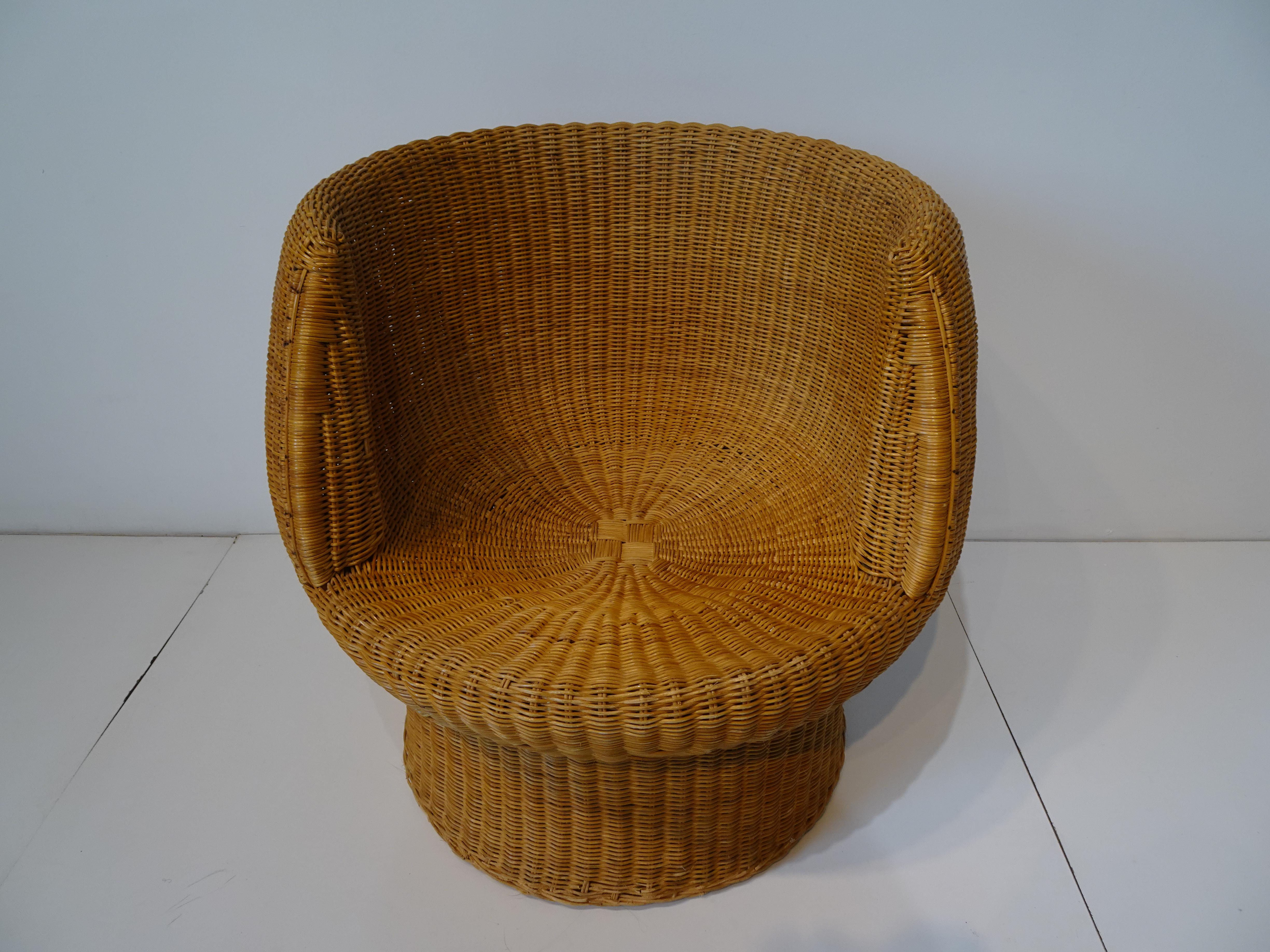 Mid Century Woven Wicker Chair in the Style of Eero Aarnio 2