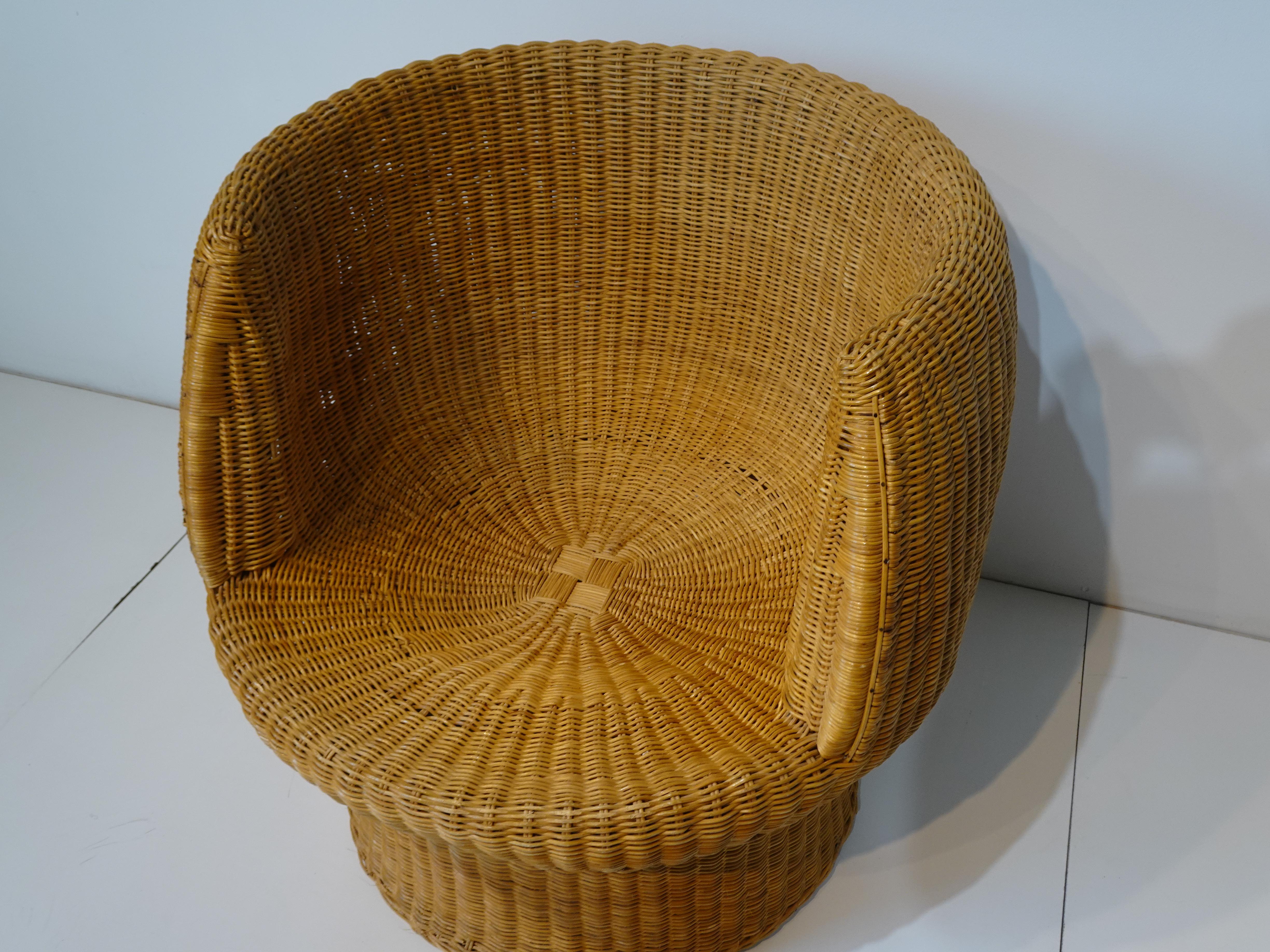 Mid Century Woven Wicker Chair in the Style of Eero Aarnio 3