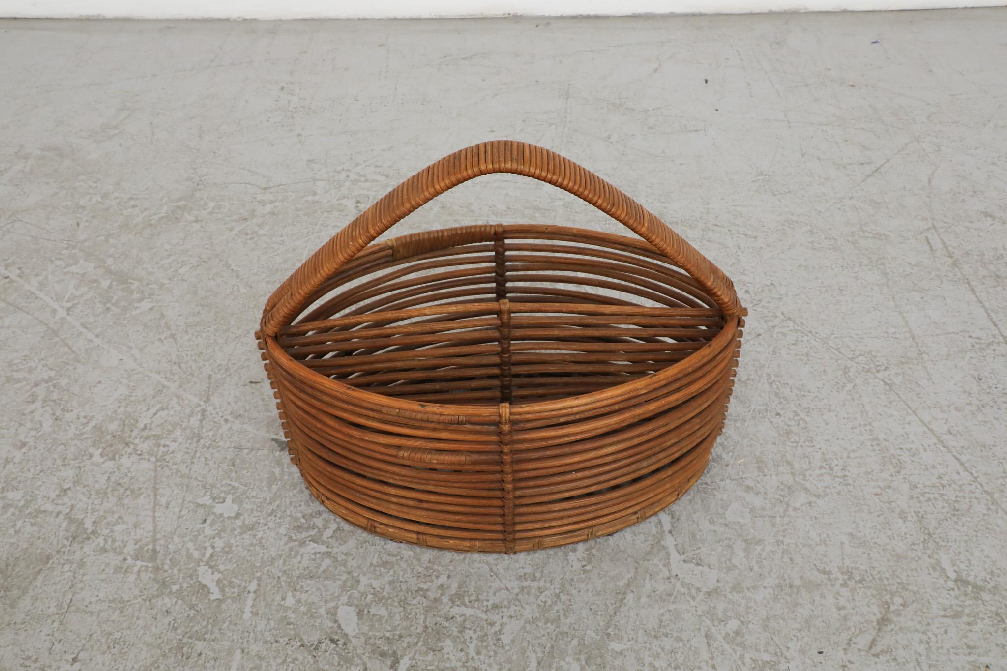 Mid-Century Woven Willow Basket or Magazine Rack For Sale 3