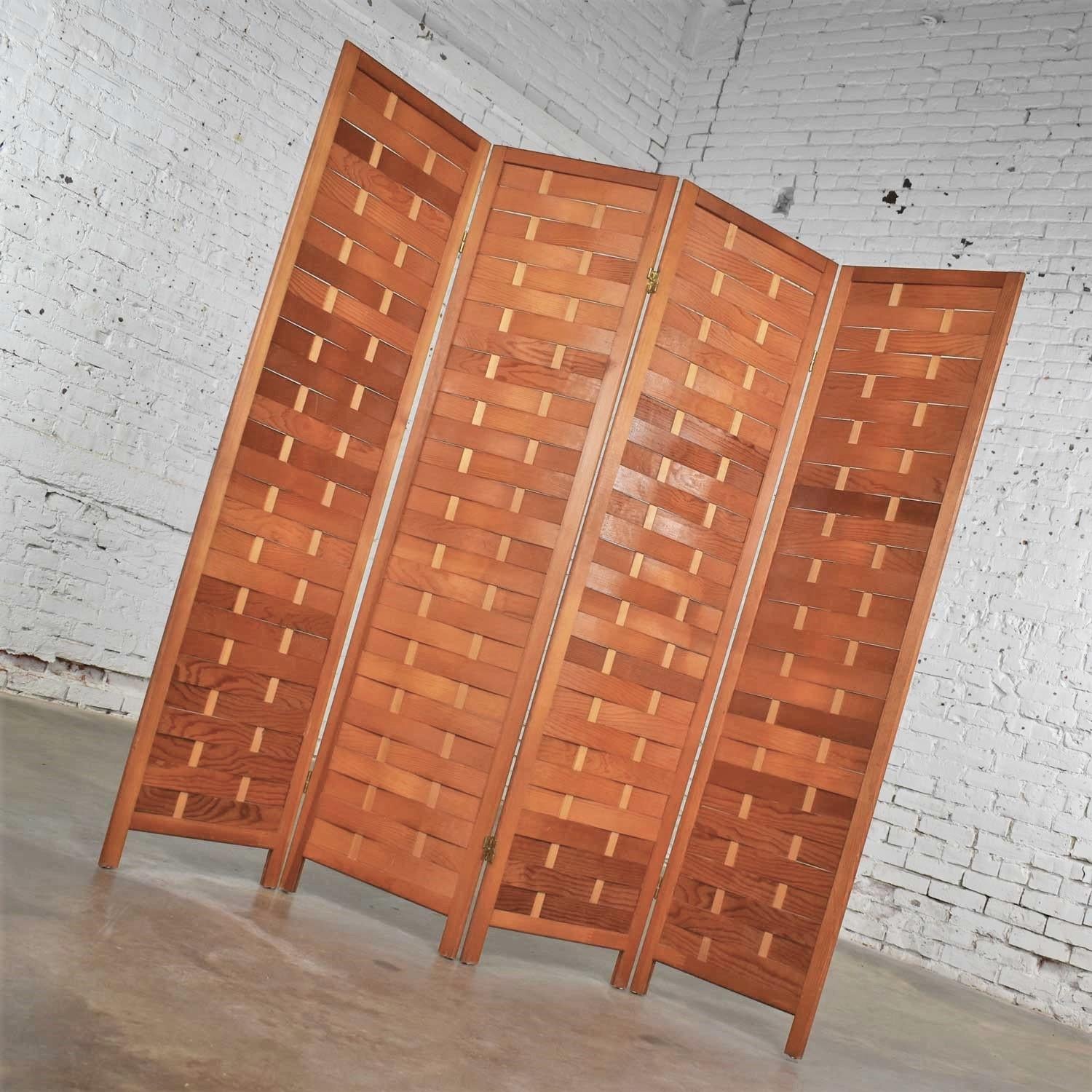 Midcentury Woven Wood Folding Screen 4-Panel Room Divider in Pine 1