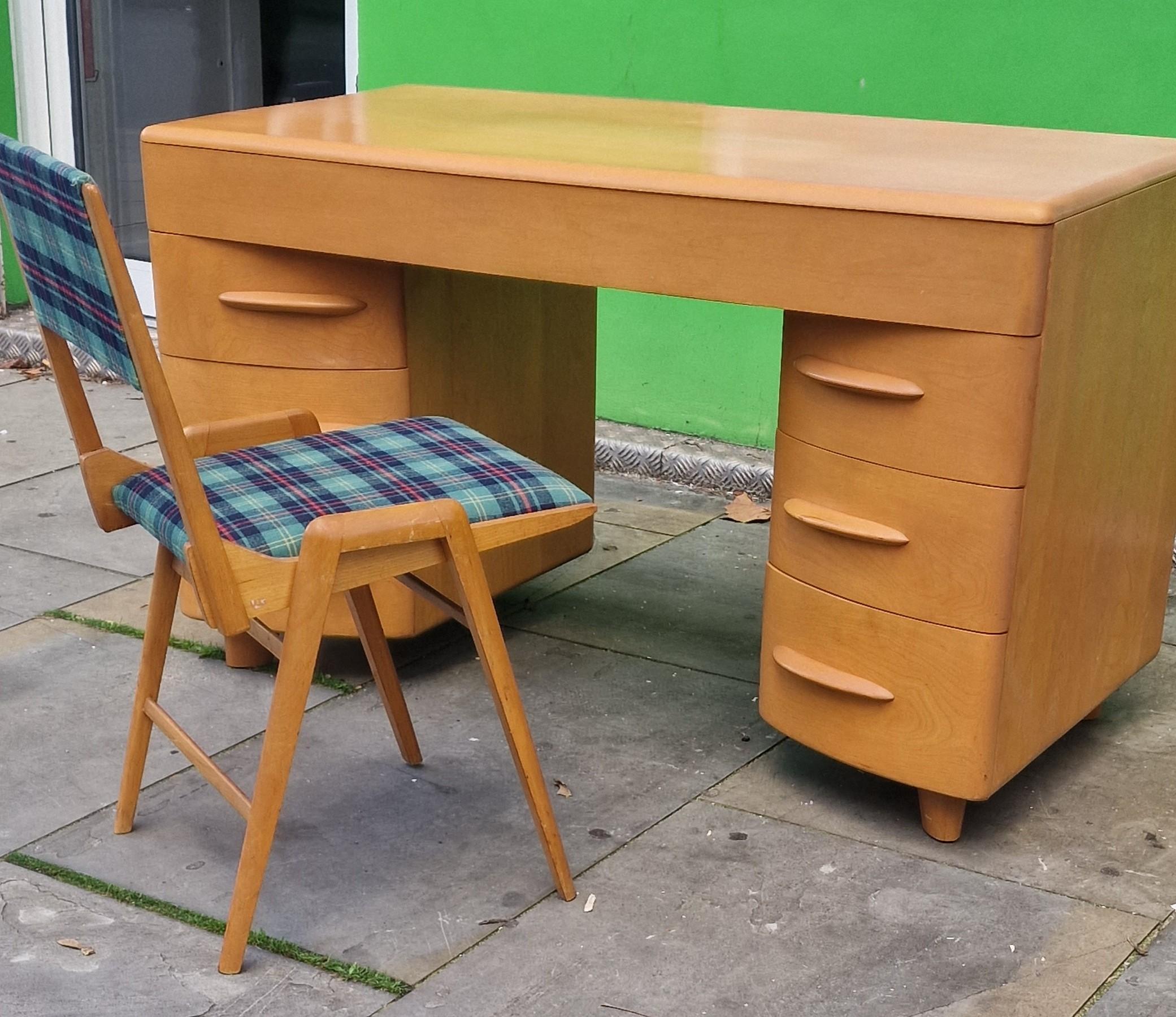 Escritorio Mid Century de Heywood & Wakefield Estadounidense