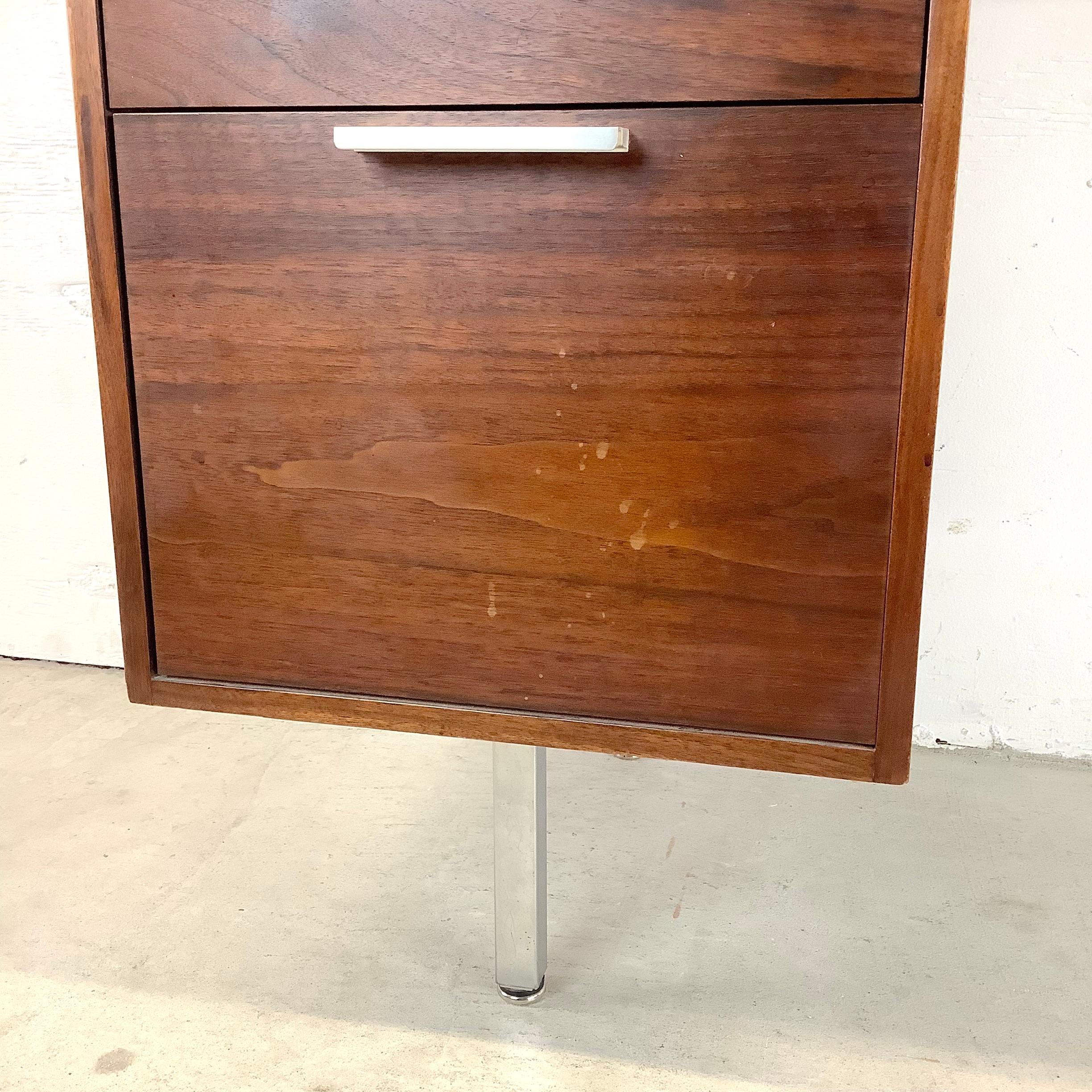 Mid-Century Writing Desk with Filing Drawer For Sale 6