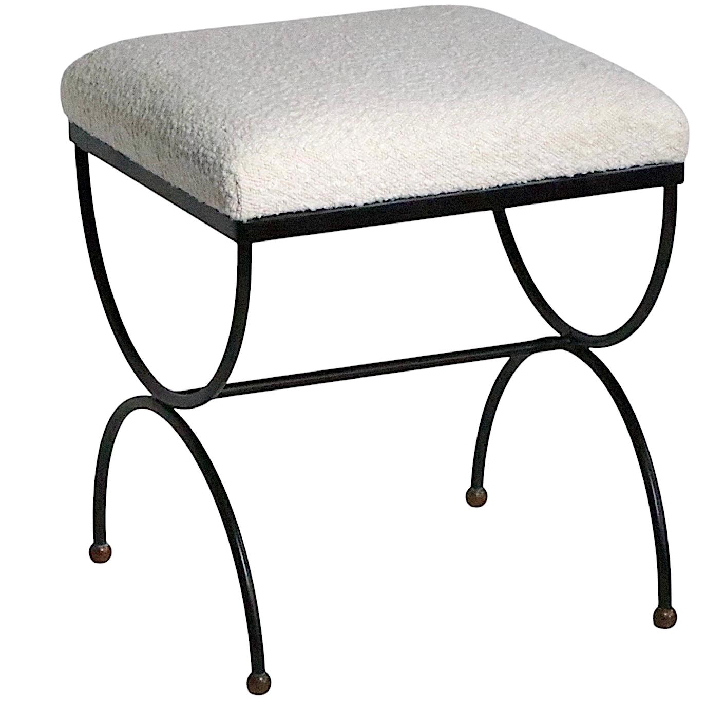 Tabouret de banc en fer forgé, laiton et bouclette d'après Strapontin, vers 1950/60 en vente 3