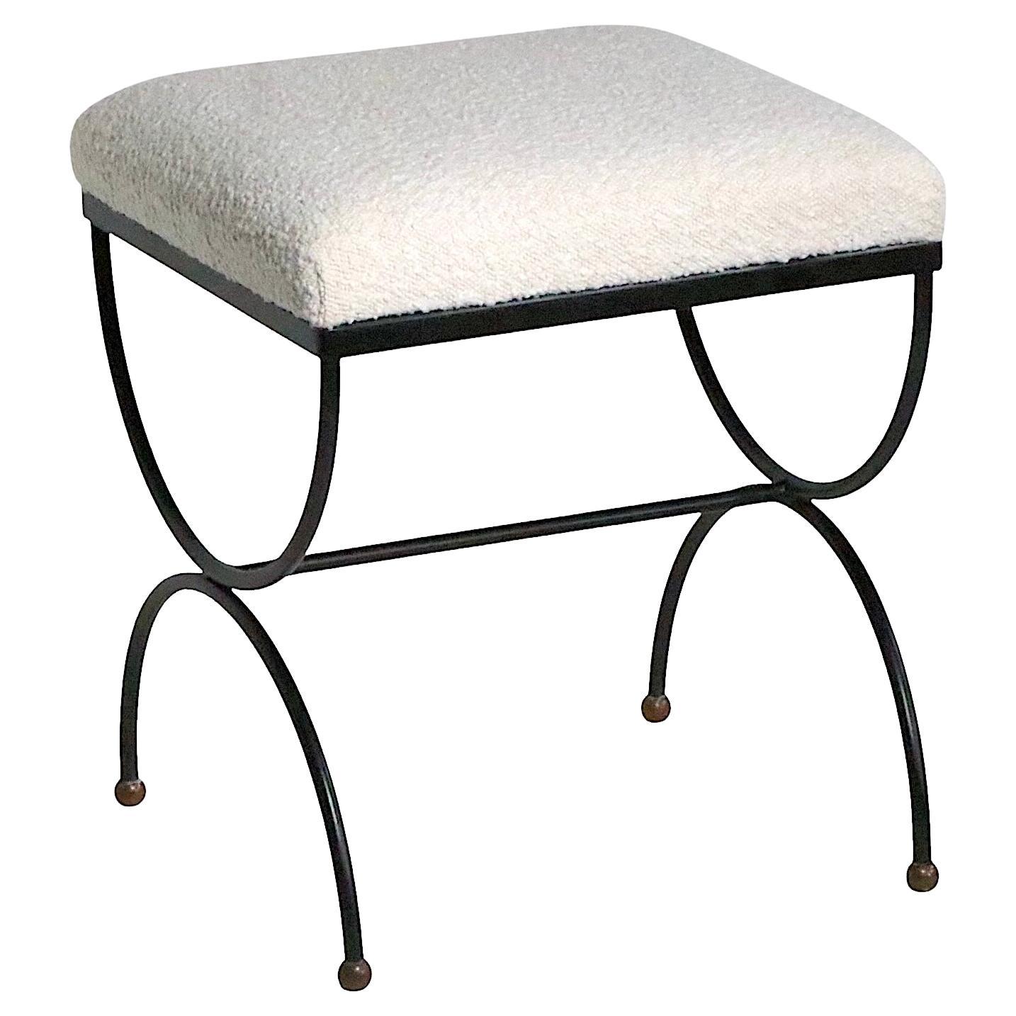 Tabouret de banc en fer forgé, laiton et bouclette d'après Strapontin, vers 1950/60 en vente