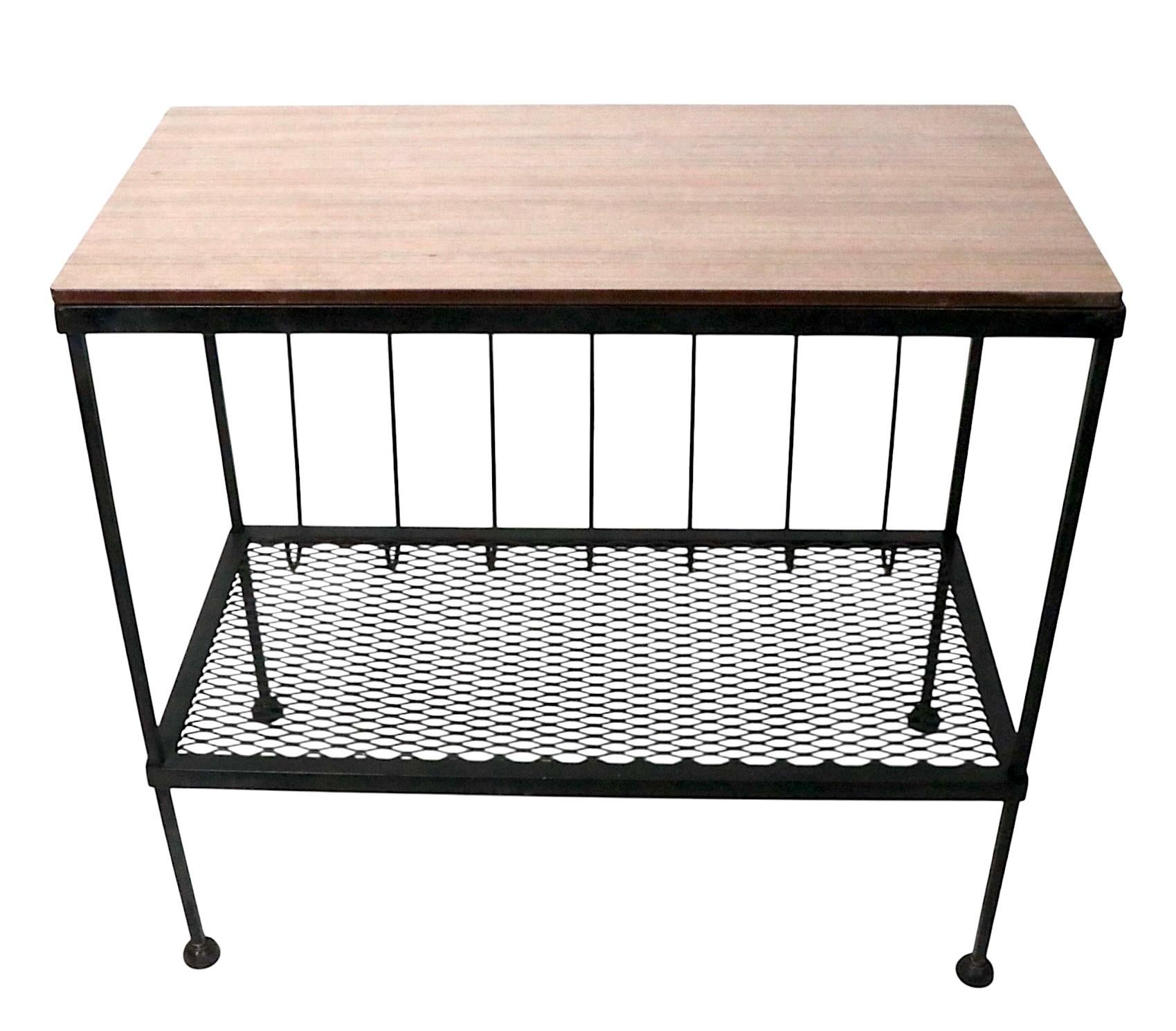 Mid Century Wrought Iron Formica Top End Table Magazine Rack by Troy Sunshade In Good Condition For Sale In New York, NY