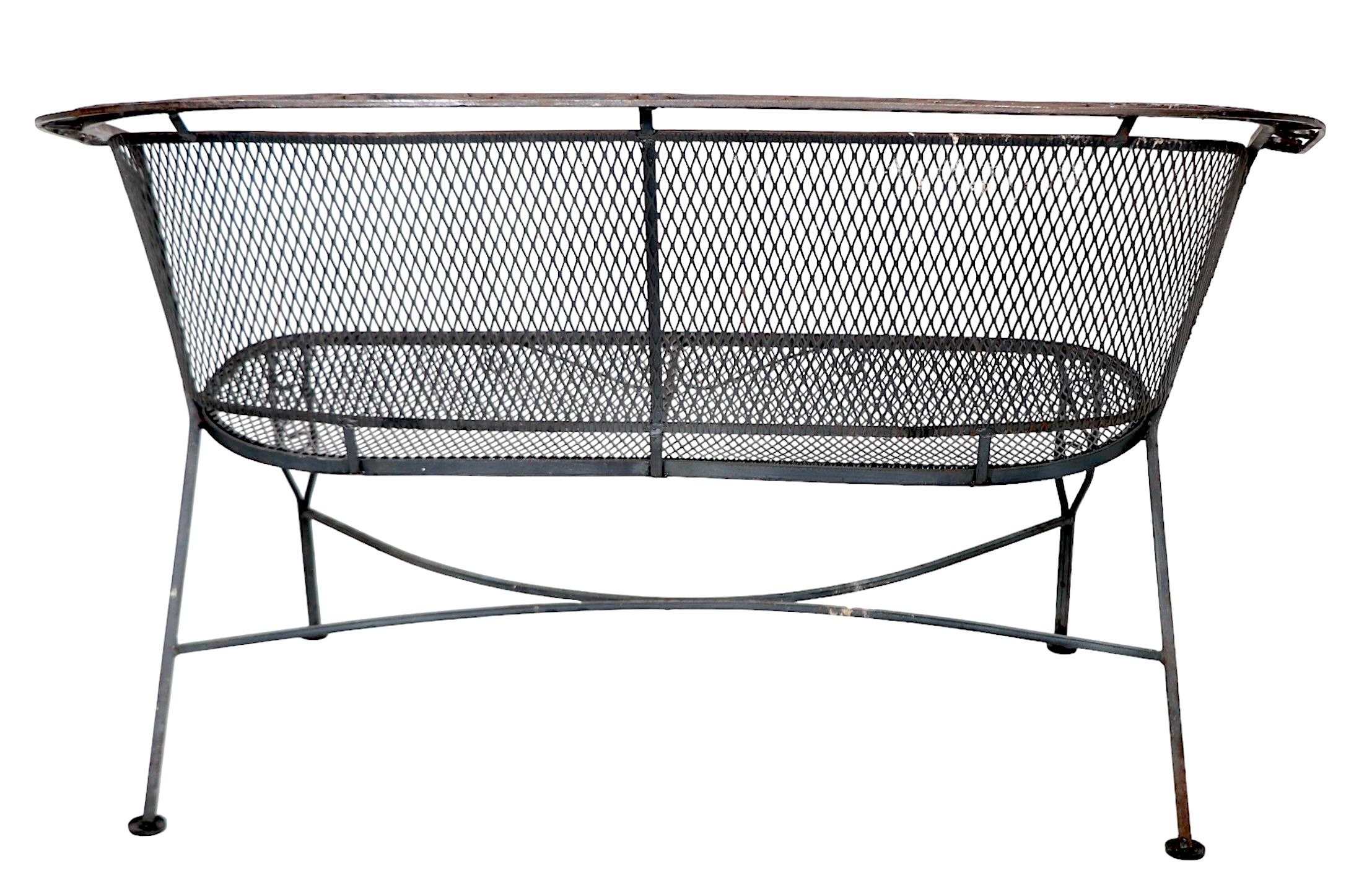 Fer forgé Mid Century Garden Patio Poolside  Settee de Woodard en vente 6
