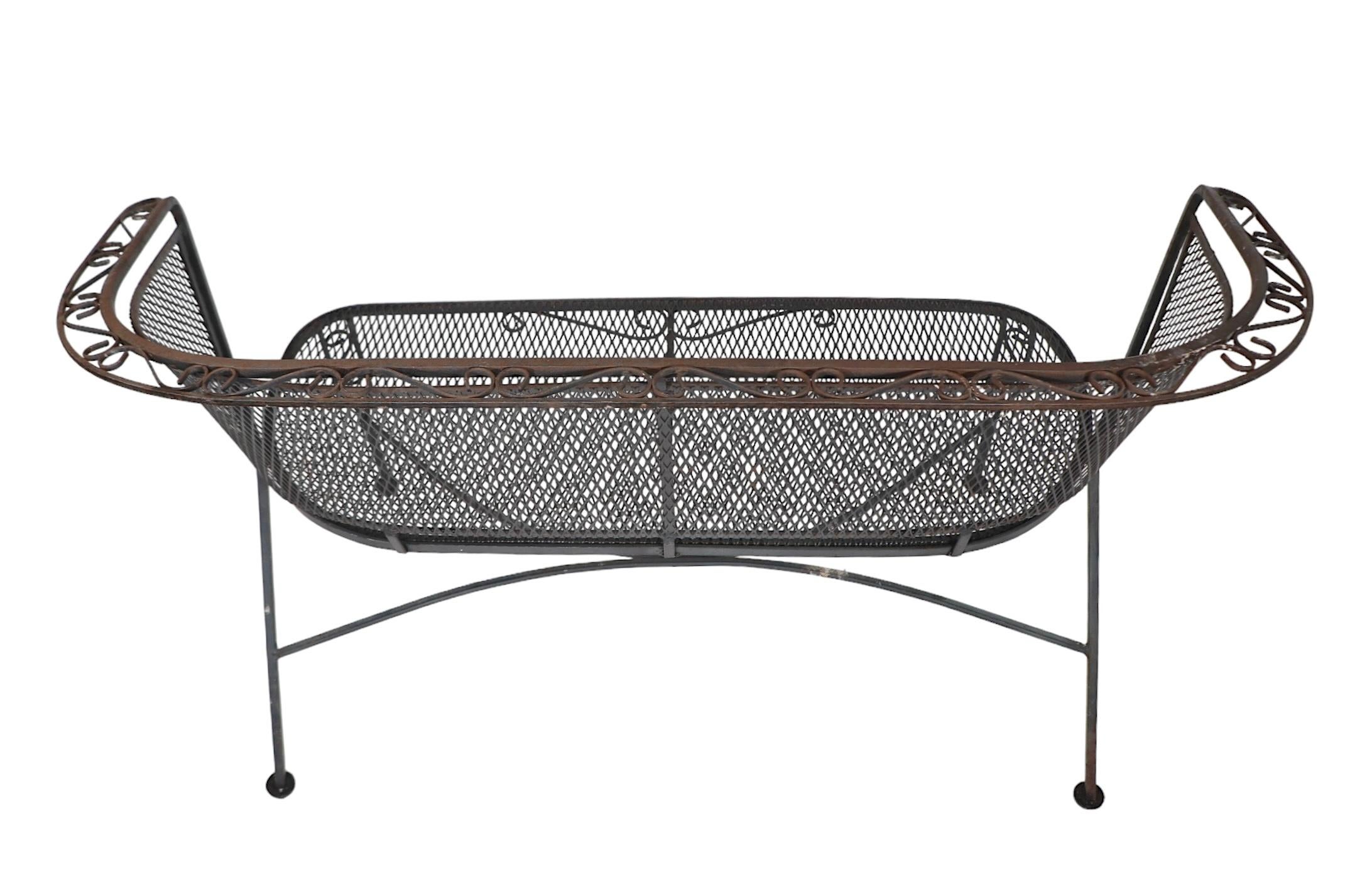 Fer forgé Mid Century Garden Patio Poolside  Settee de Woodard en vente 7
