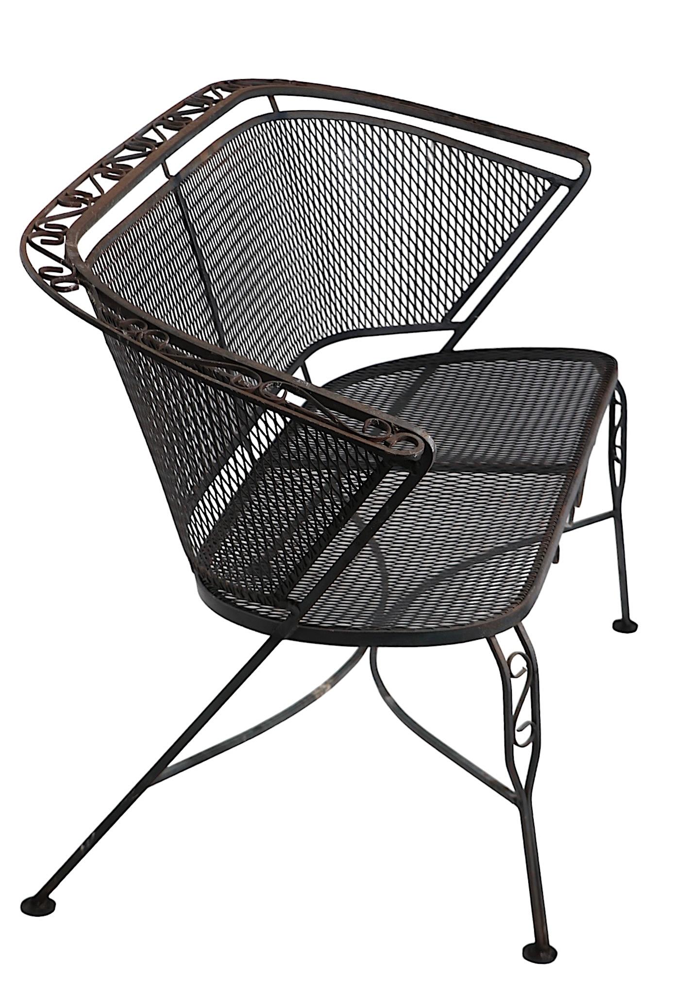 Fer forgé Mid Century Garden Patio Poolside  Settee de Woodard en vente 1