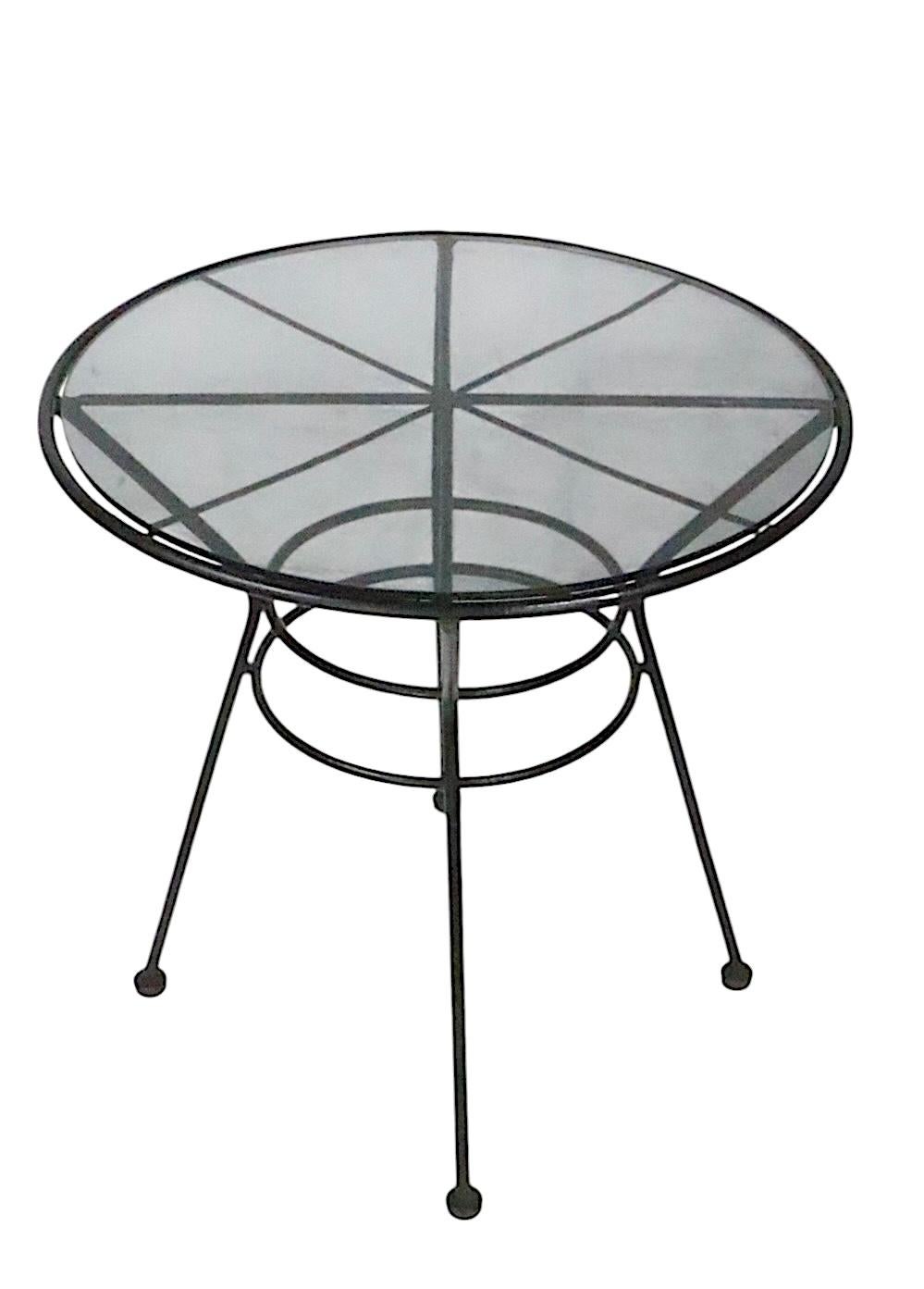 Table d'appoint en fer forgé du milieu du siècle pour le jardin, le patio et la piscine en vente 11