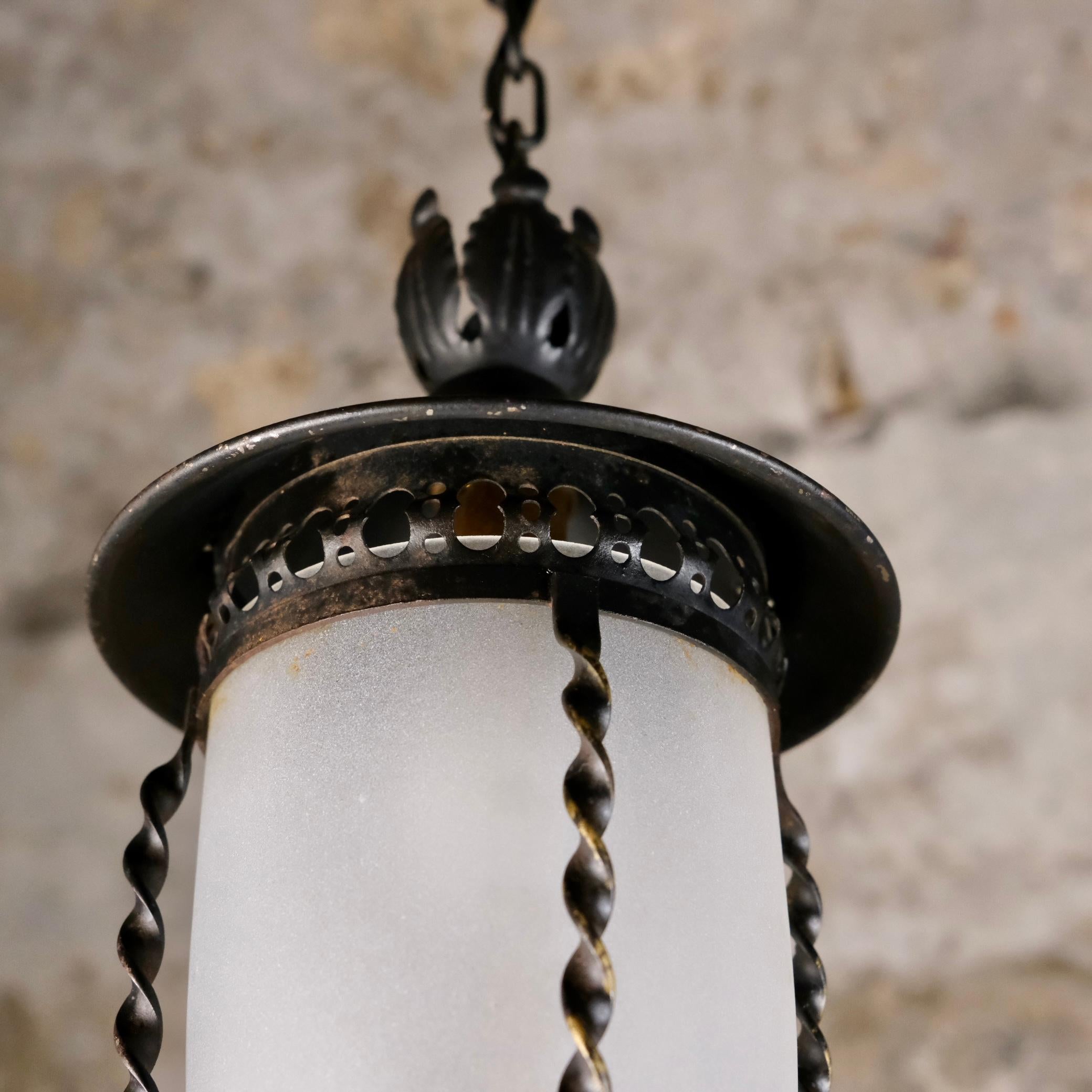 Farol de hierro forjado de mediados de siglo, Francia, años 50 en venta 1