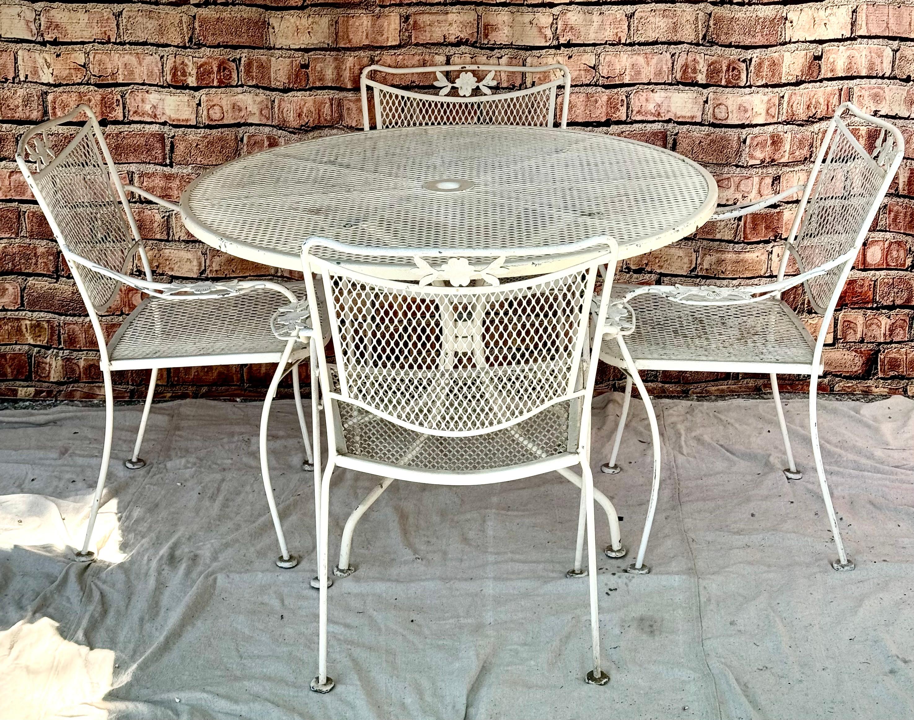 Mid-Century Modern Mid-Century Wrought Iron Patio Table And Four Chairs For Sale