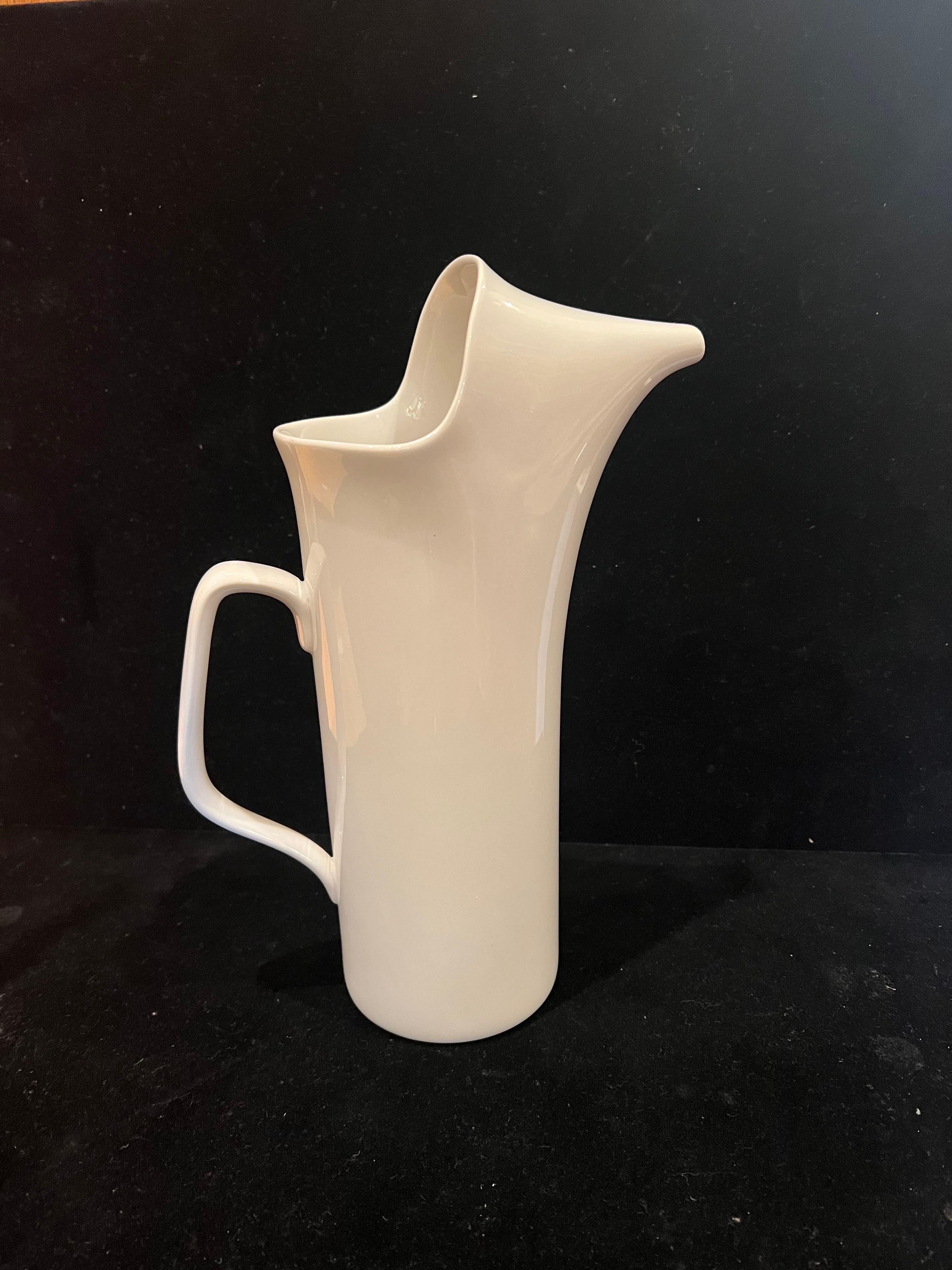 Beautiful MCM small ironstone porcelain pitcher (creamer) by Lagardo Tackett for Schmid, circa the 1950s. The piece is in excellent condition very rare because of the size .