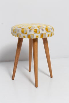 Gelber und beigefarbener Hocker aus der Mitte des Jahrhunderts, Europa, 1960er Jahre