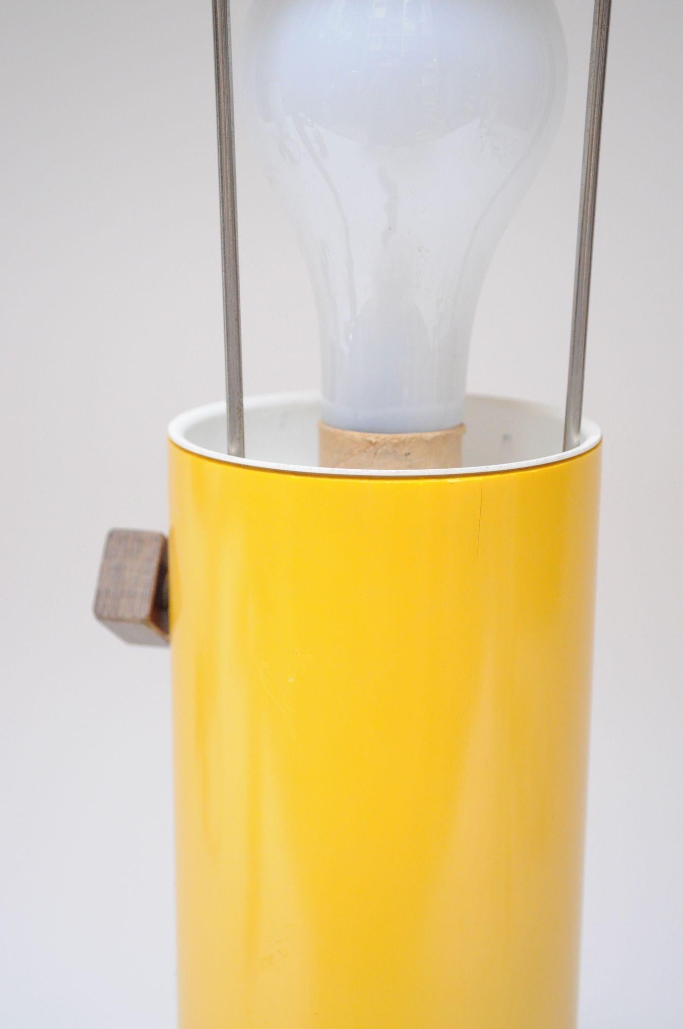 Metal Mid-Century Yellow Cylindrical Lantern Table Lamp with Three-Way Walnut Switch For Sale