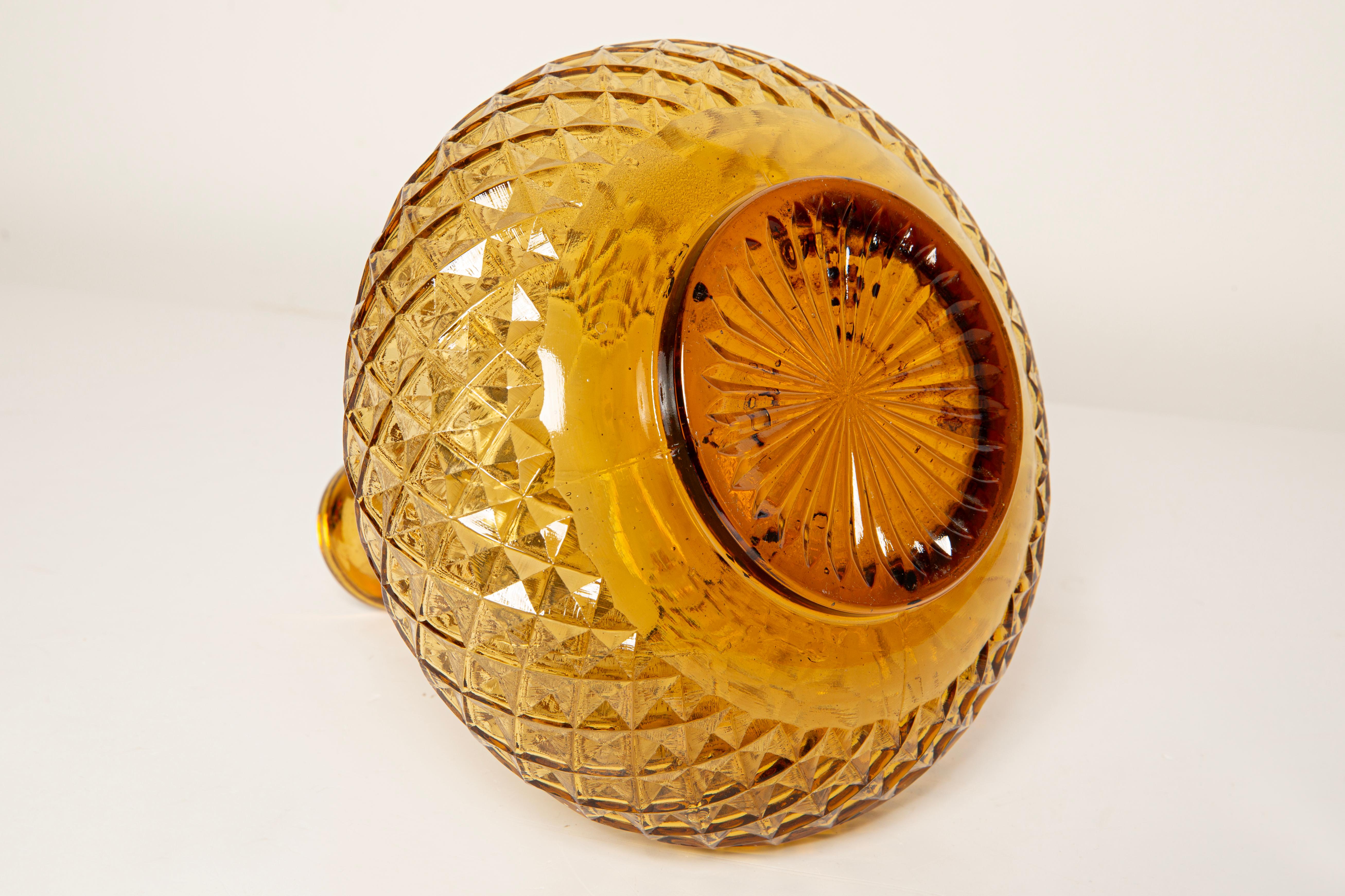 Gelbe Glasflasche mit Stopfen aus der Mitte des Jahrhunderts, Italien, 1960er Jahre im Angebot 5