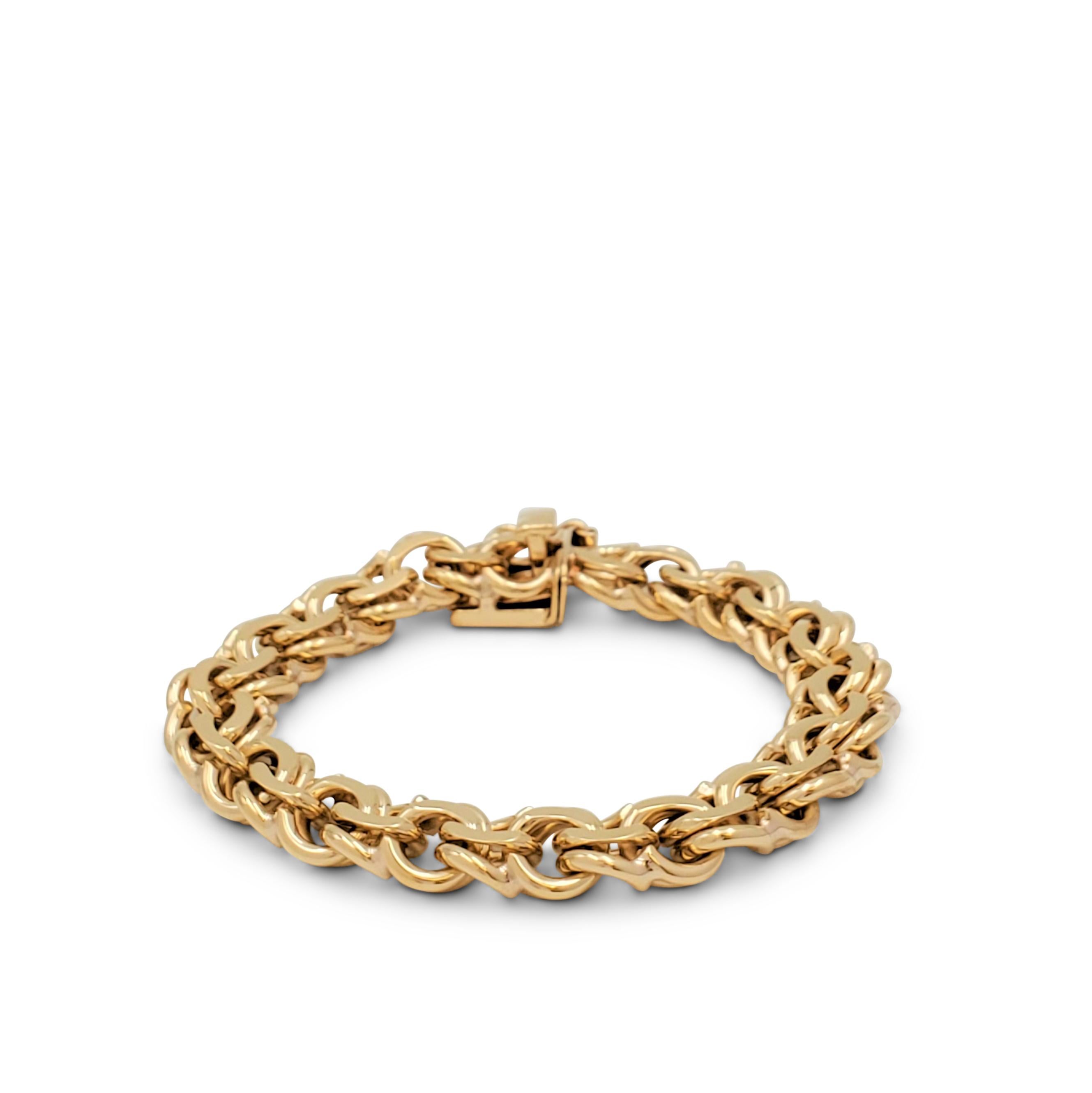 Ein ausgefallenes Gliederarmband aus 14 Karat Gelbgold mit Kastenverschluss. Gezeichnet 14K. Das Armband ist nicht mit der ursprünglichen Box oder Papiere präsentiert. CIRCA 1950-1960er Jahre.

Länge des Armbands: 7 1/2 Zoll
Box: Nein
Papiere: Nein