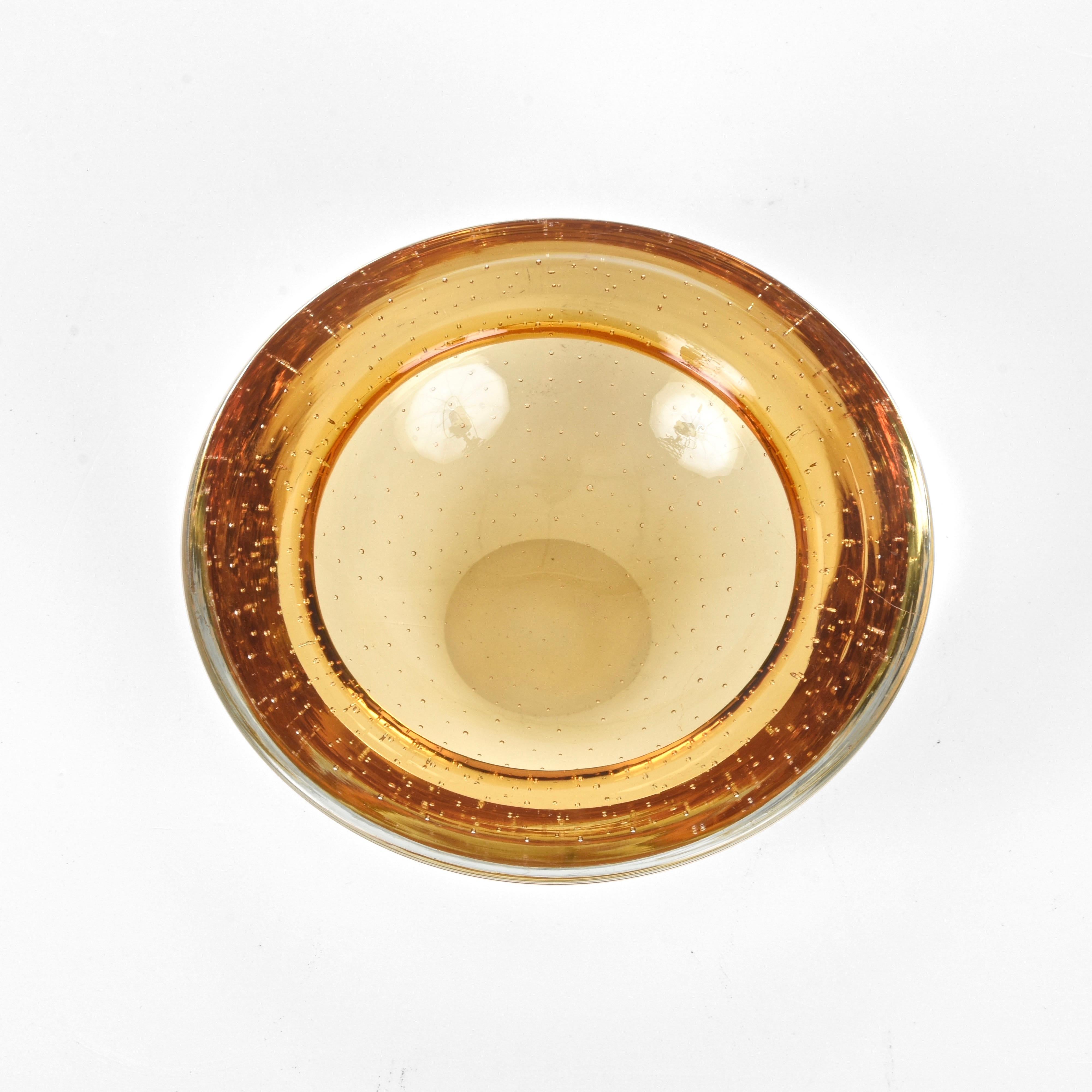 Hand-Crafted Mid-Century Yellow Murano Glass Bullicante Bowl, Galliano Ferro, Italy 1960s For Sale