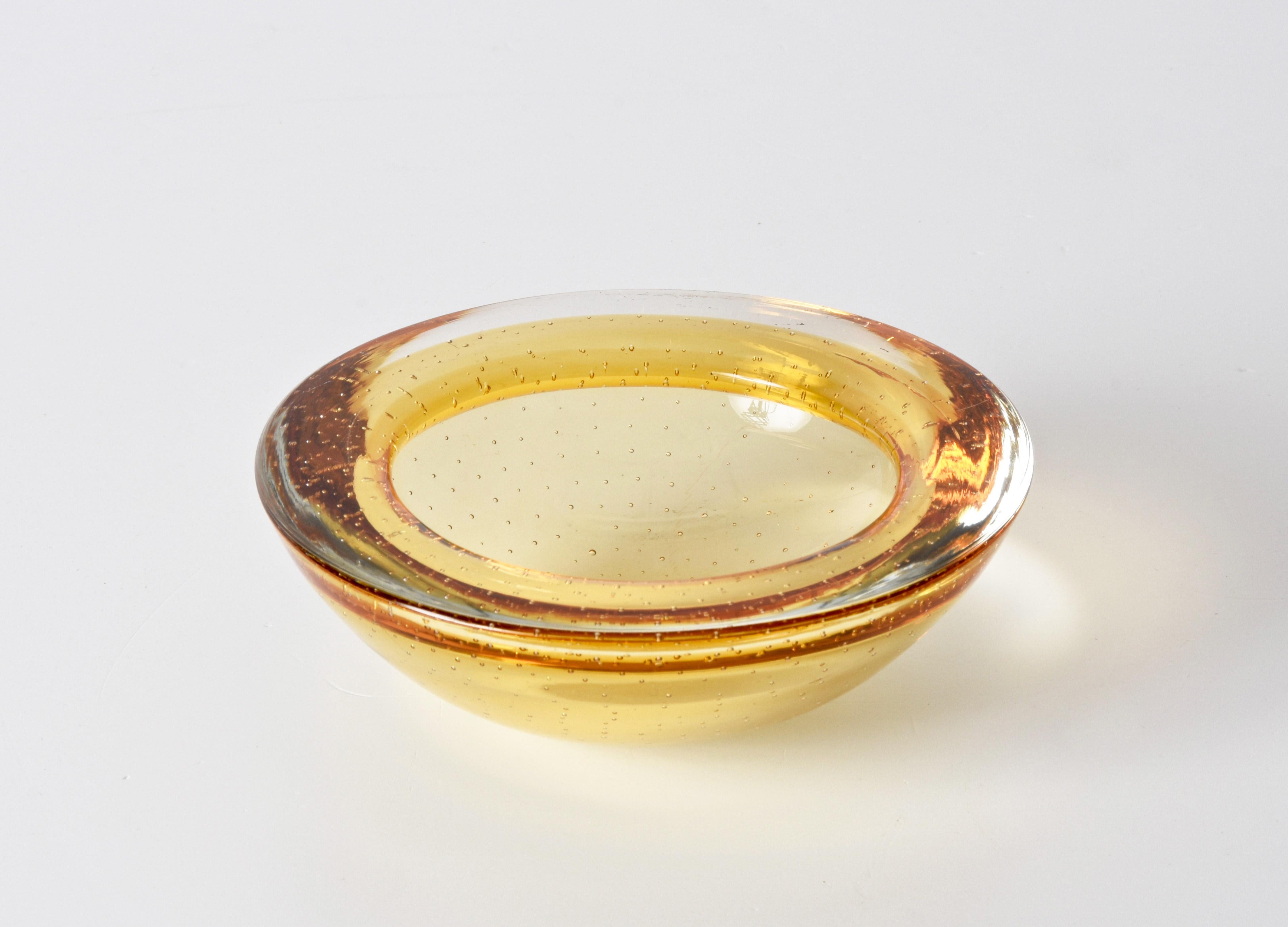 Mid-Century Yellow Murano Glass Bullicante Bowl, Galliano Ferro, Italy 1960s In Good Condition For Sale In Roma, IT