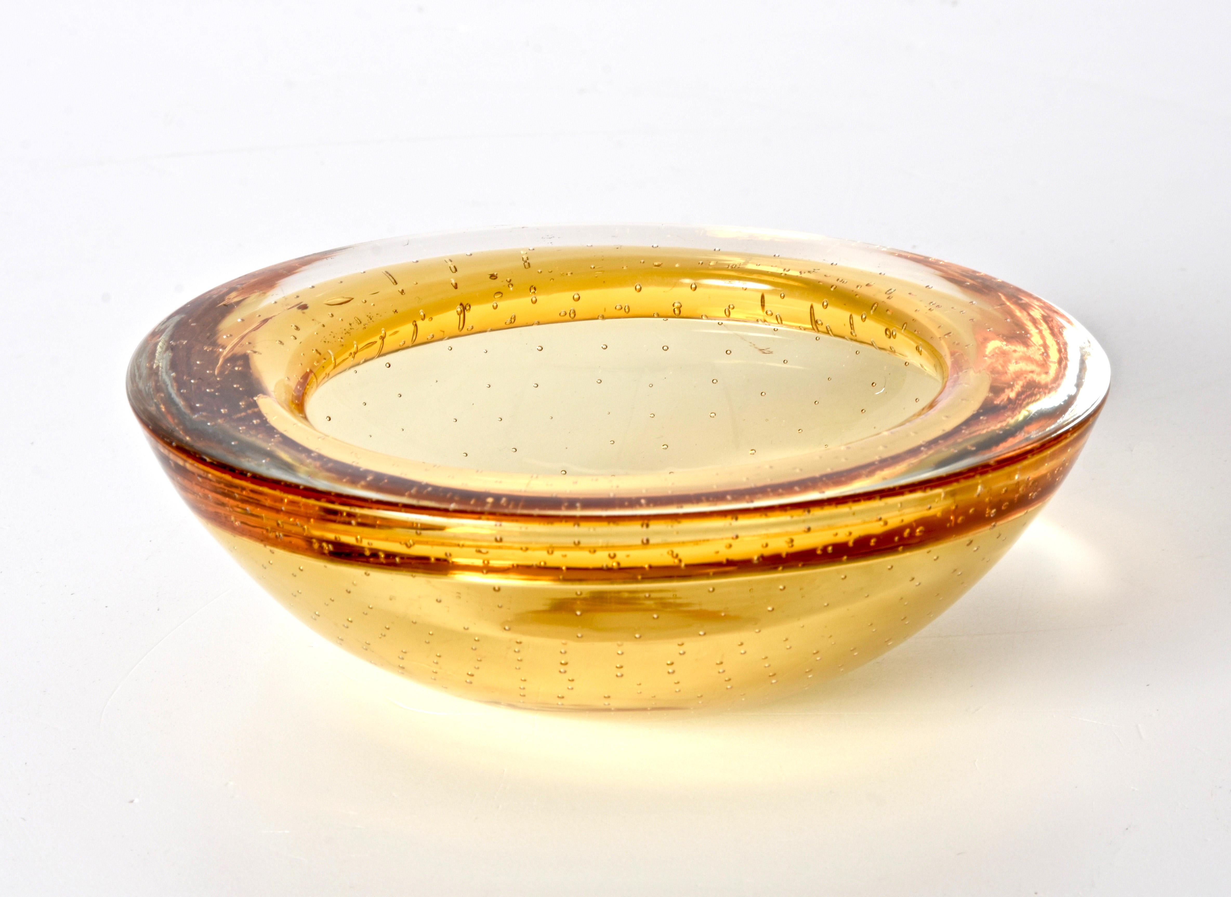 Art Glass Mid-Century Yellow Murano Glass Bullicante Bowl, Galliano Ferro, Italy 1960s For Sale