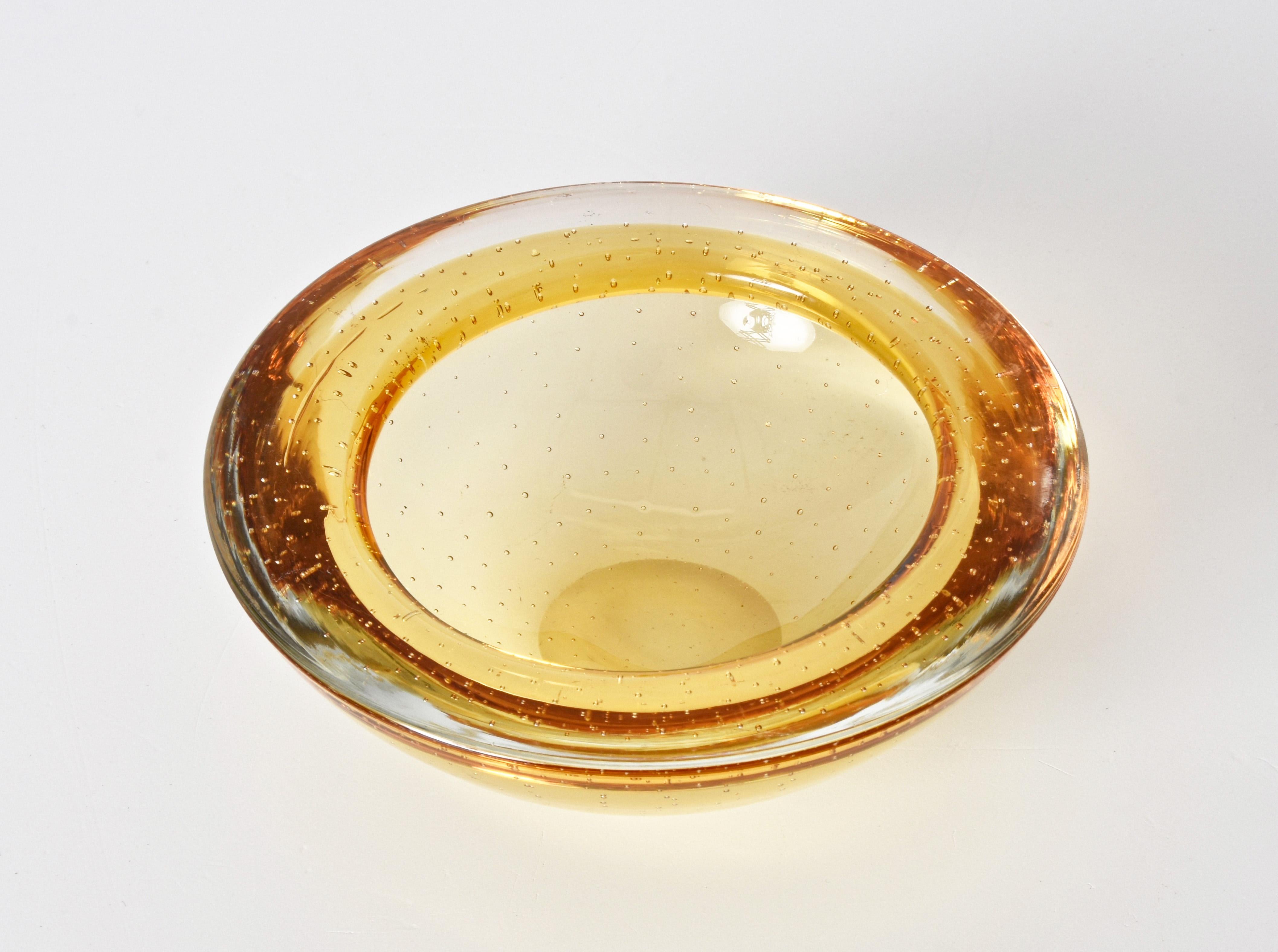 Mid-Century Yellow Murano Glass Bullicante Bowl, Galliano Ferro, Italy 1960s For Sale 1