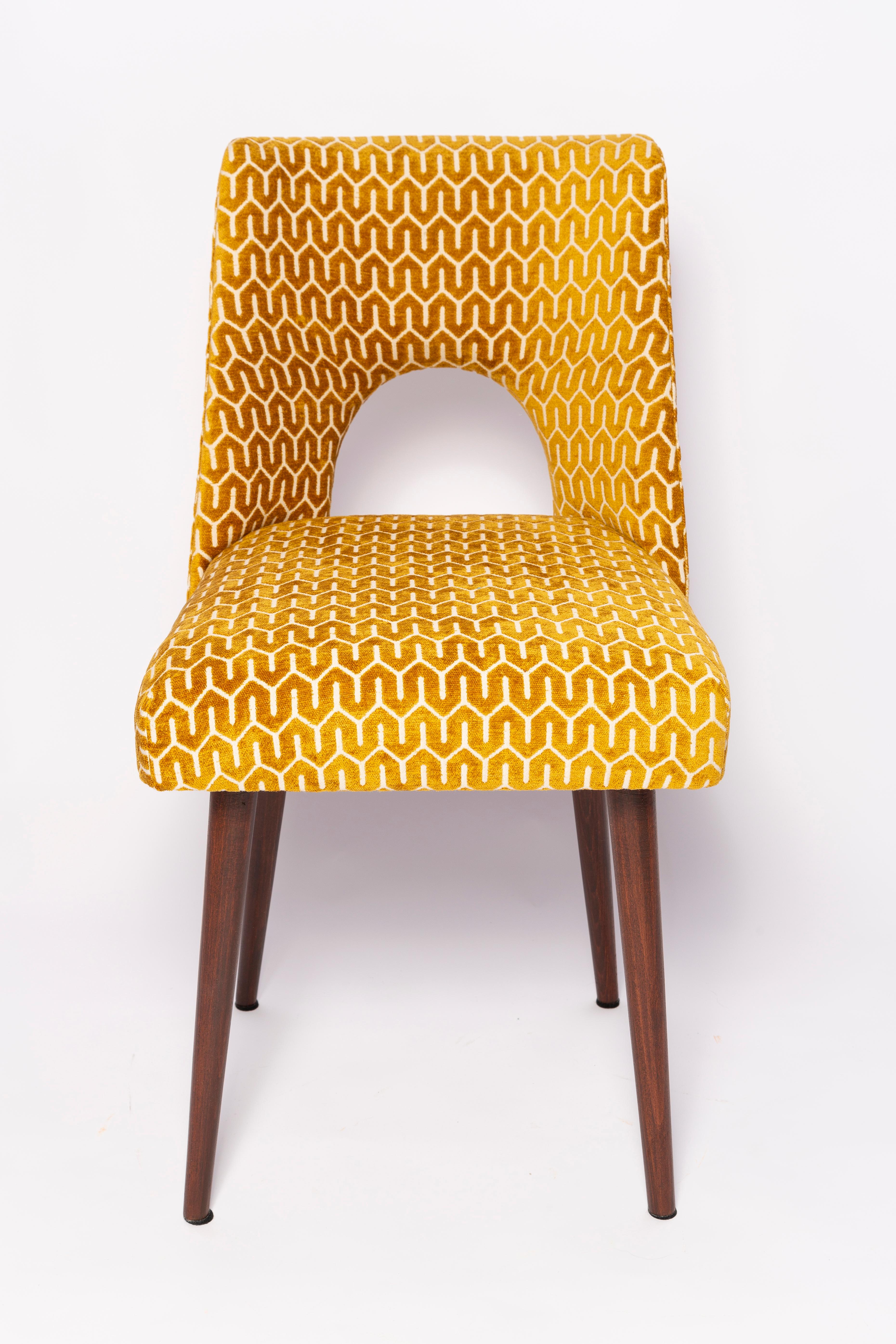 Mid-Century Yellow Mustard 'Shell' Chair, Europe, 1960s In Good Condition For Sale In 05-080 Hornowek, PL