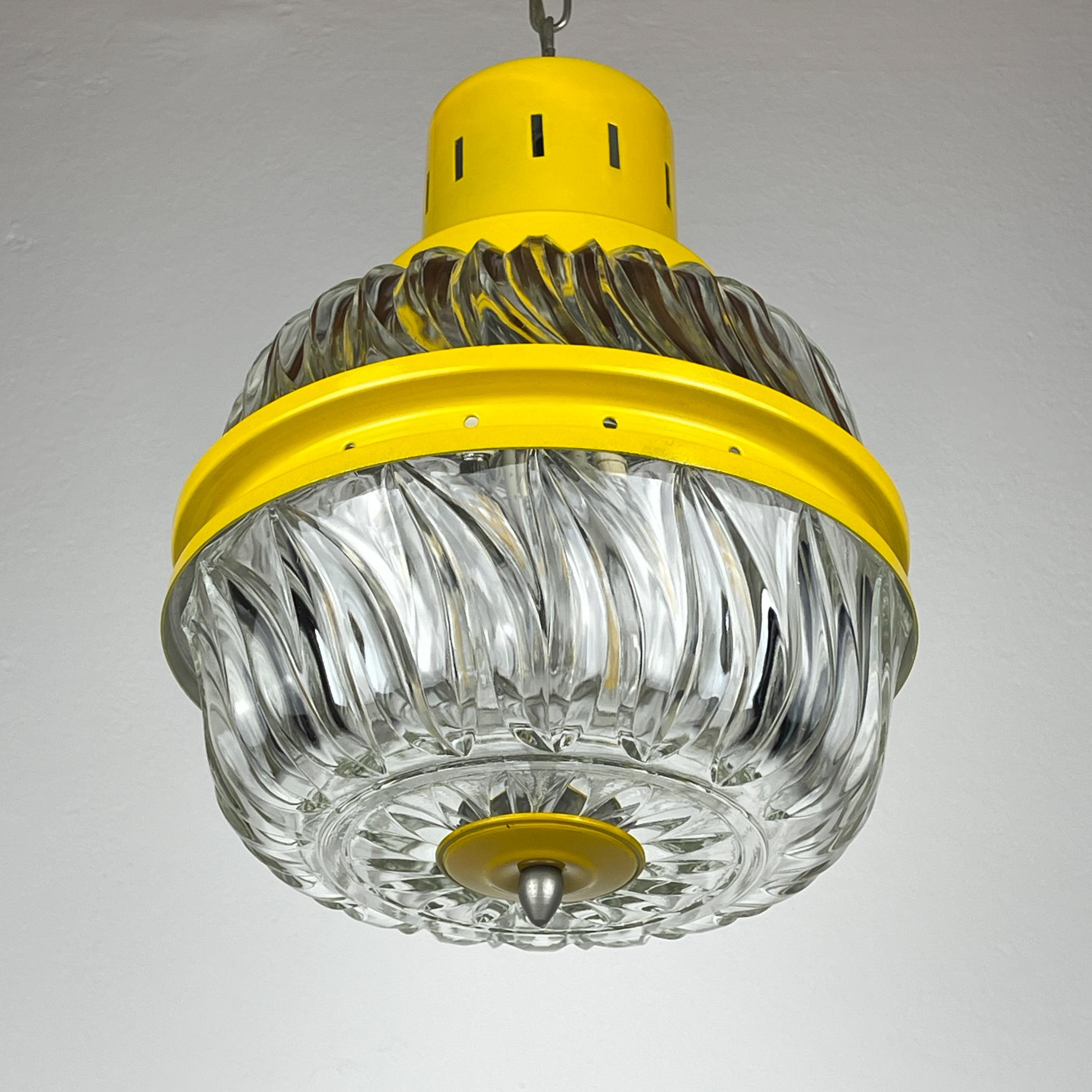 Metal Mid-century yellow pendant lamp, Italy 1960s For Sale