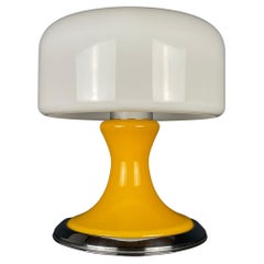 Lampada da tavolo gialla di metà secolo Italia anni '70