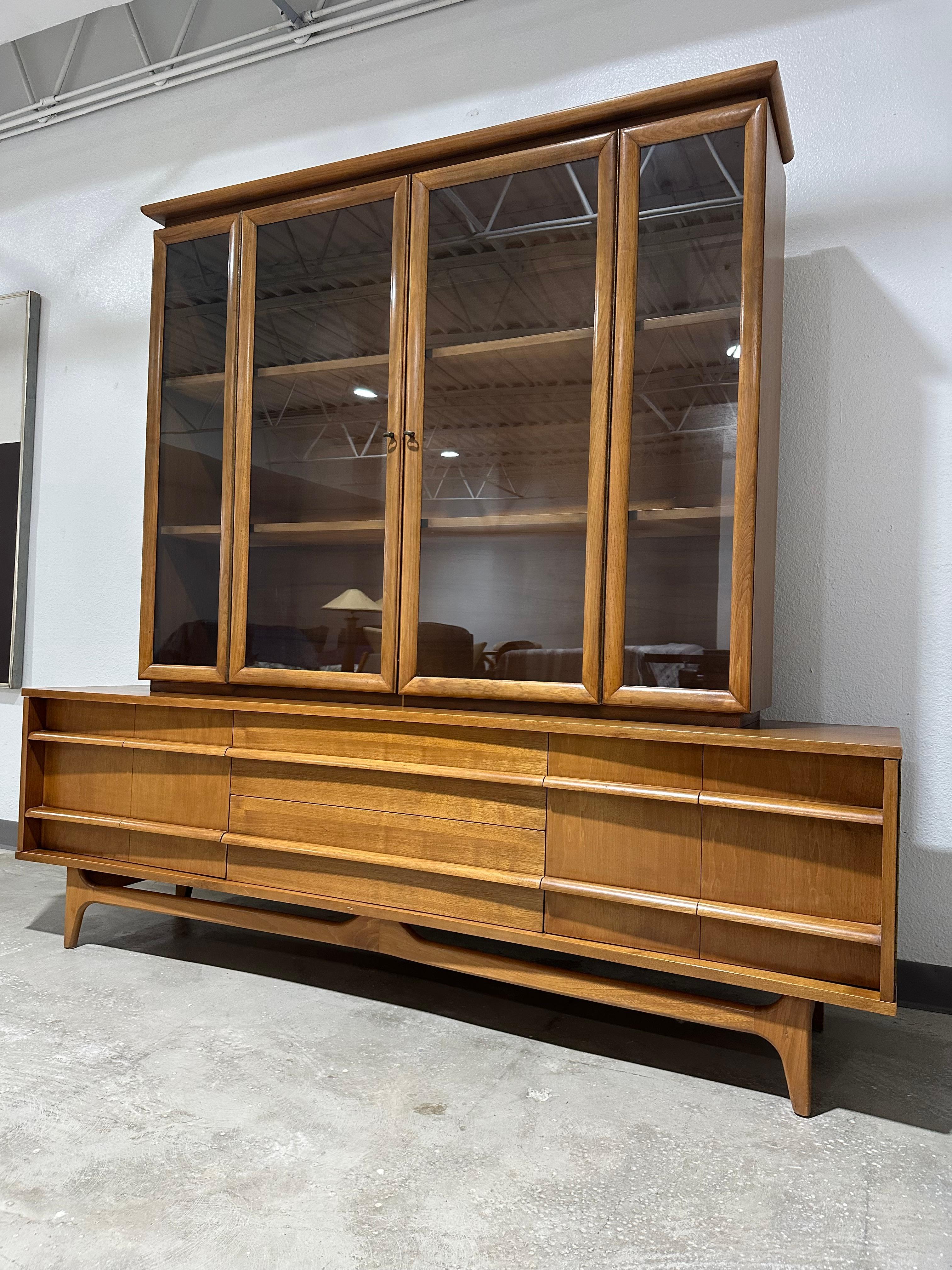 American Mid Century Young Manufacturing Curved Front Hutch For Sale
