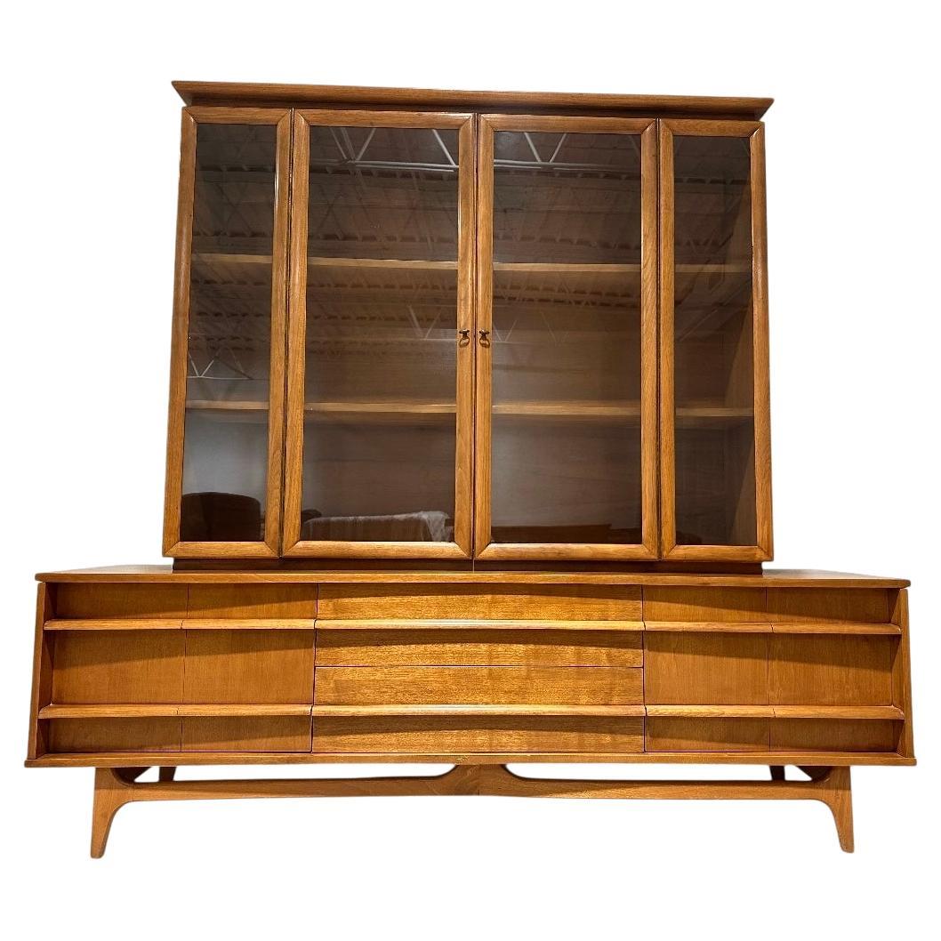 Mid Century Young Manufacturing Curved Front Hutch For Sale