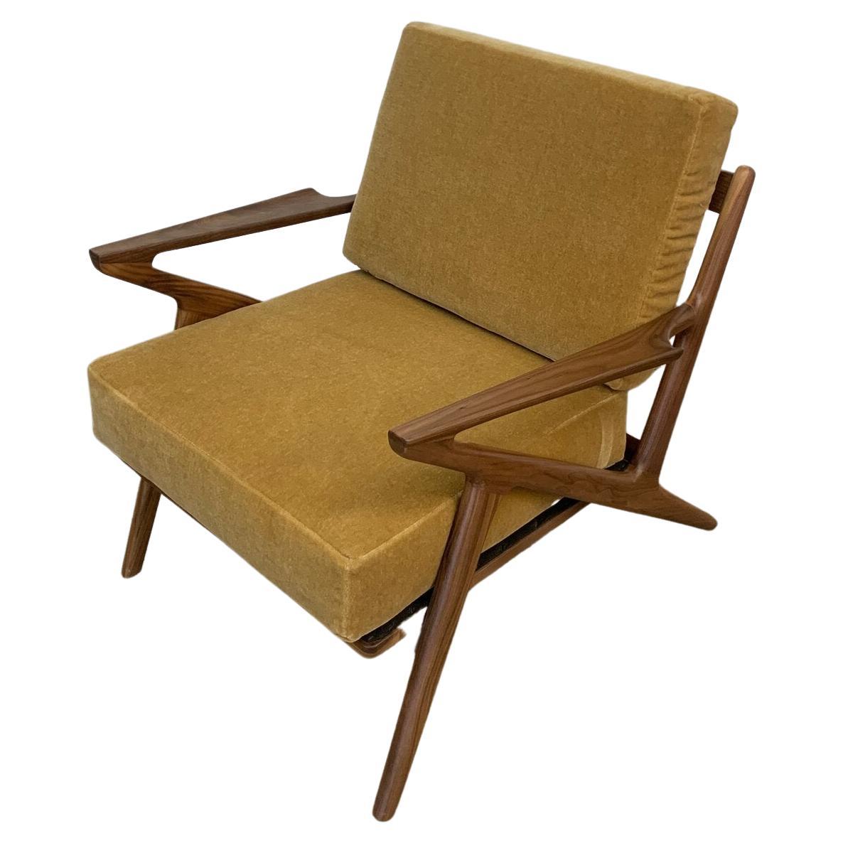 Mid Century Z chair in Walnut For Sale