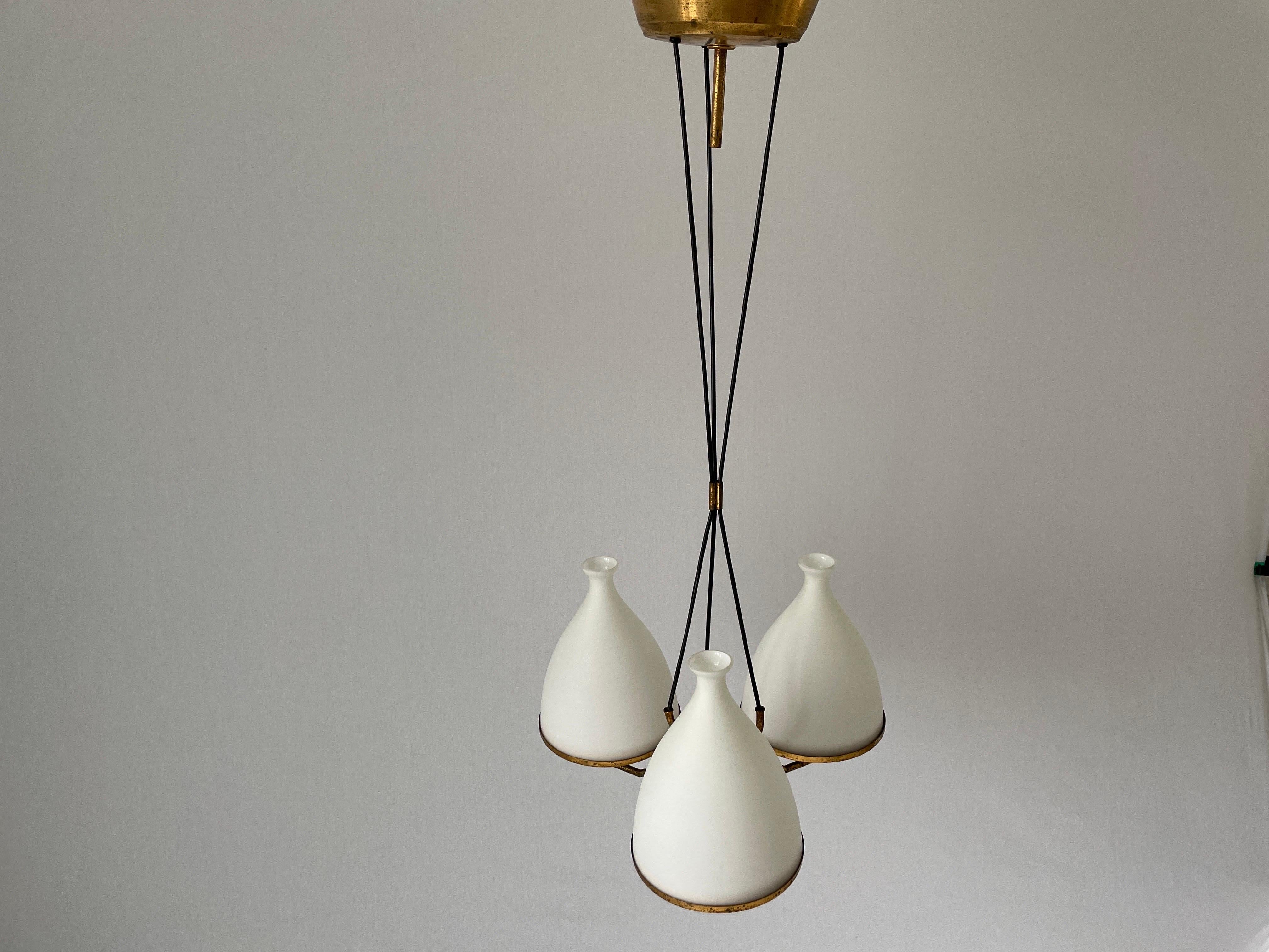 Mid-centuy Modern Chandelier by Bruno Chiarini for Stilnovo, Italy, 1950s In Excellent Condition For Sale In Hagenbach, DE