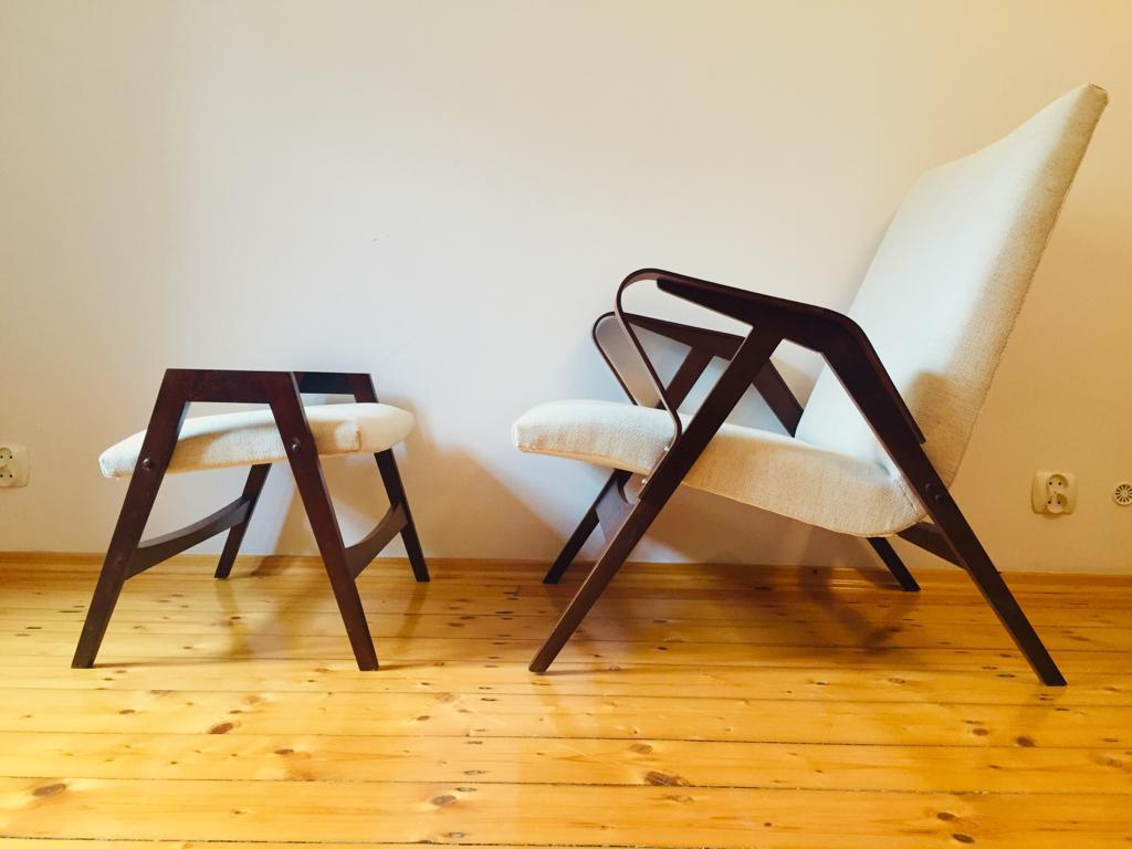 Mid-Centuy Set of Two Armchairs And Stool from Tatra  For Sale 7