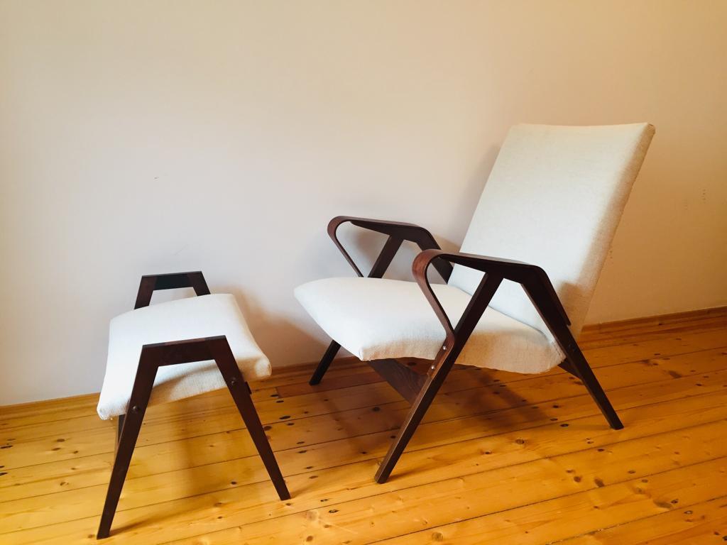 Mid-Century Modern Mid-Centuy Set of Two Armchairs And Stool from Tatra  For Sale