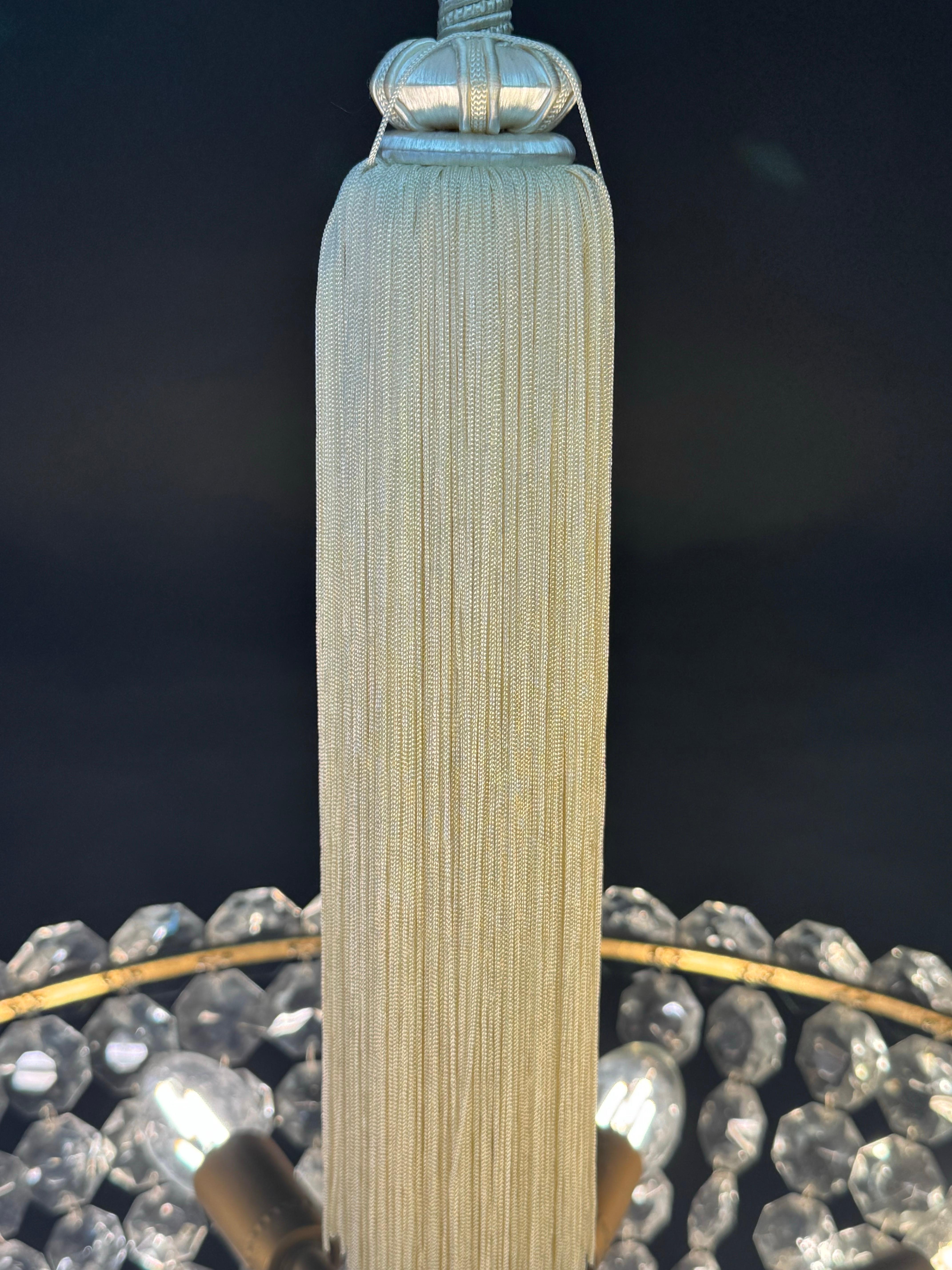 Lustre en cristal Bakalowis du milieu du XIXe siècle avec suspension à glands en soie, années 1960 en vente 2