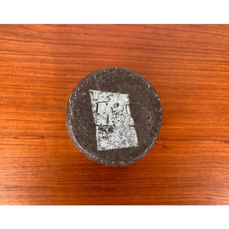 Mid-Cenutry Brutalist Studio Pottery Vase Signed 55 For Sale 3