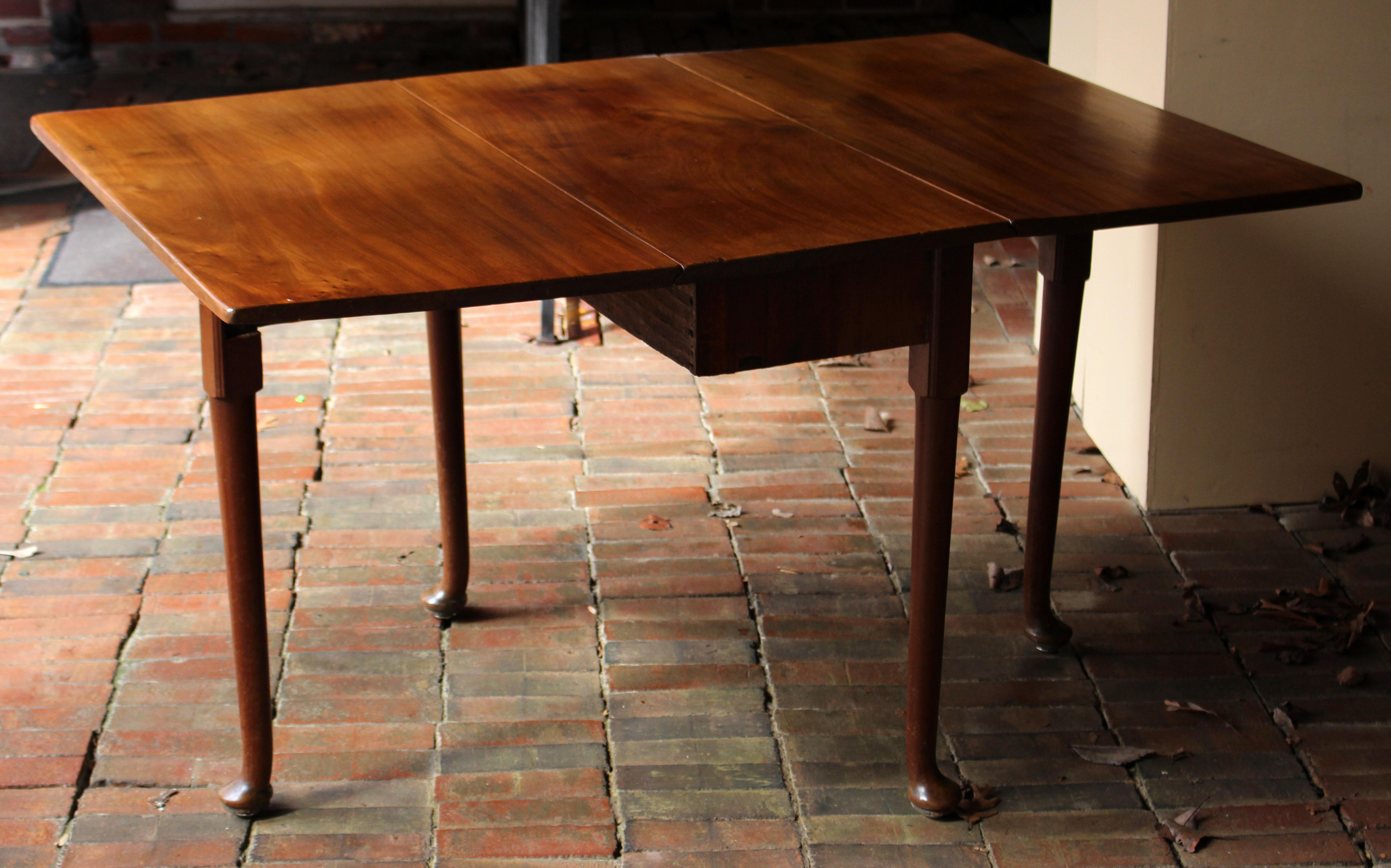 Mahogany Mid Eighteenth Century Drop Leaf Table For Sale