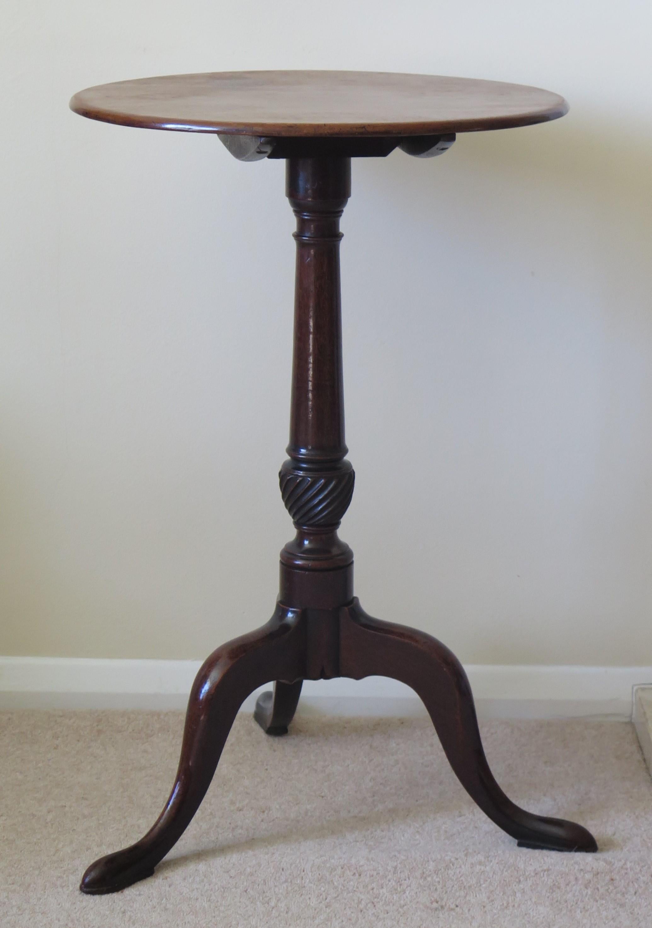 Chippendale Mid Georgian Solid Walnut Wine or Tripod Table One Piece Tilt Top, circa 1760 For Sale