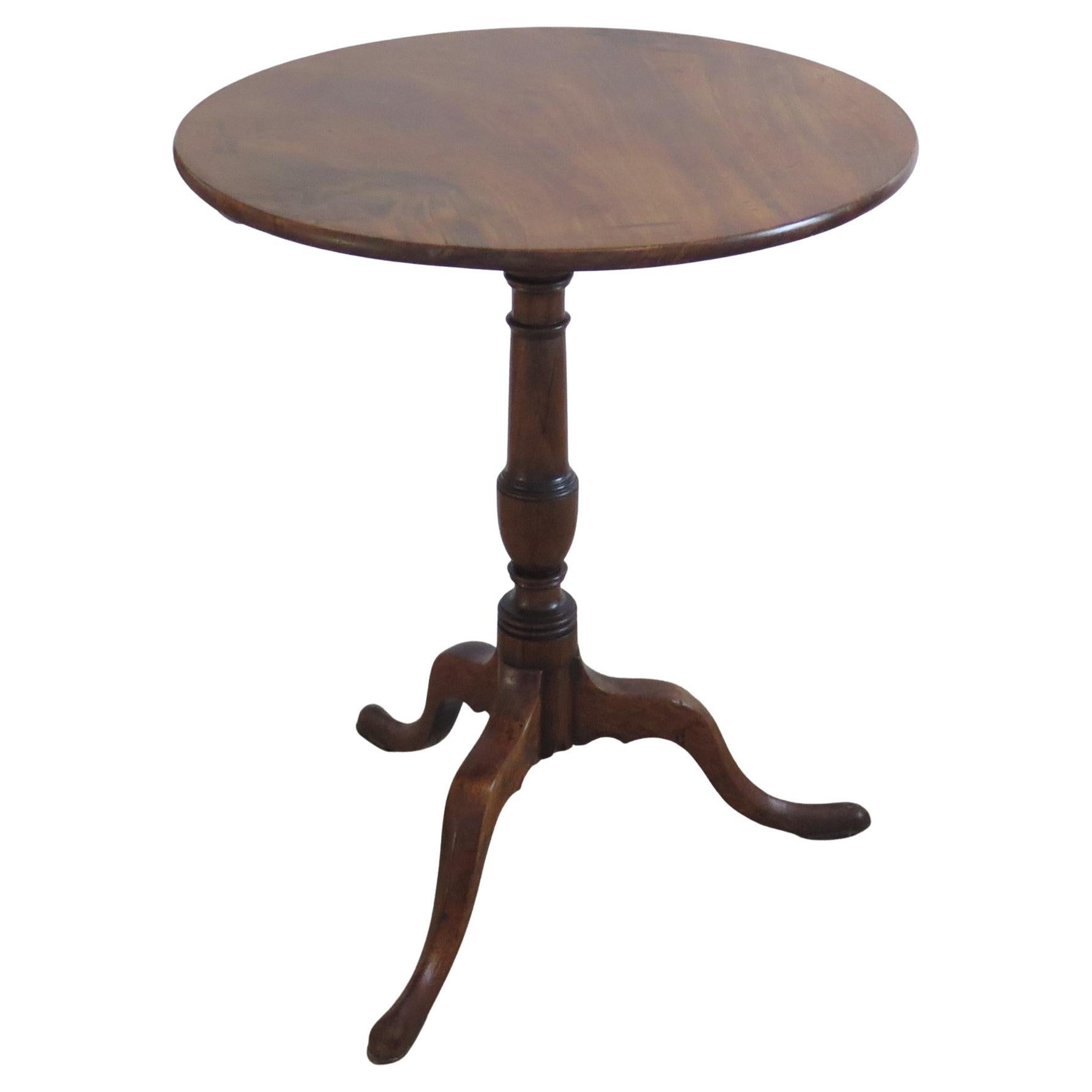 Mid-Georgian Solid Walnut Wine or Tripod Table Tilt Top Vase Stem, circa 1760 For Sale