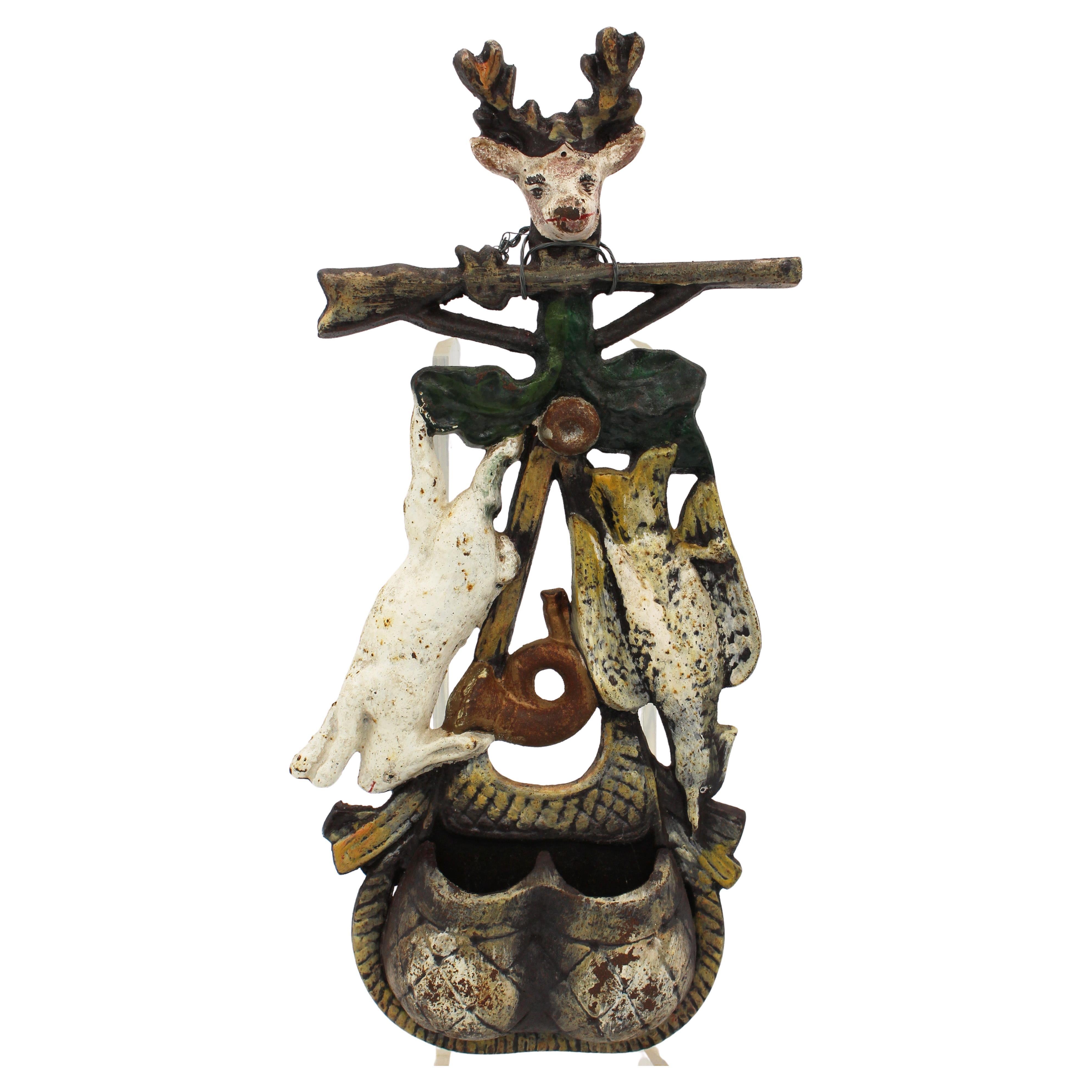 Mid-Late 19th Century American Cast Iron Hunt Motif Wall Match Holder im Angebot