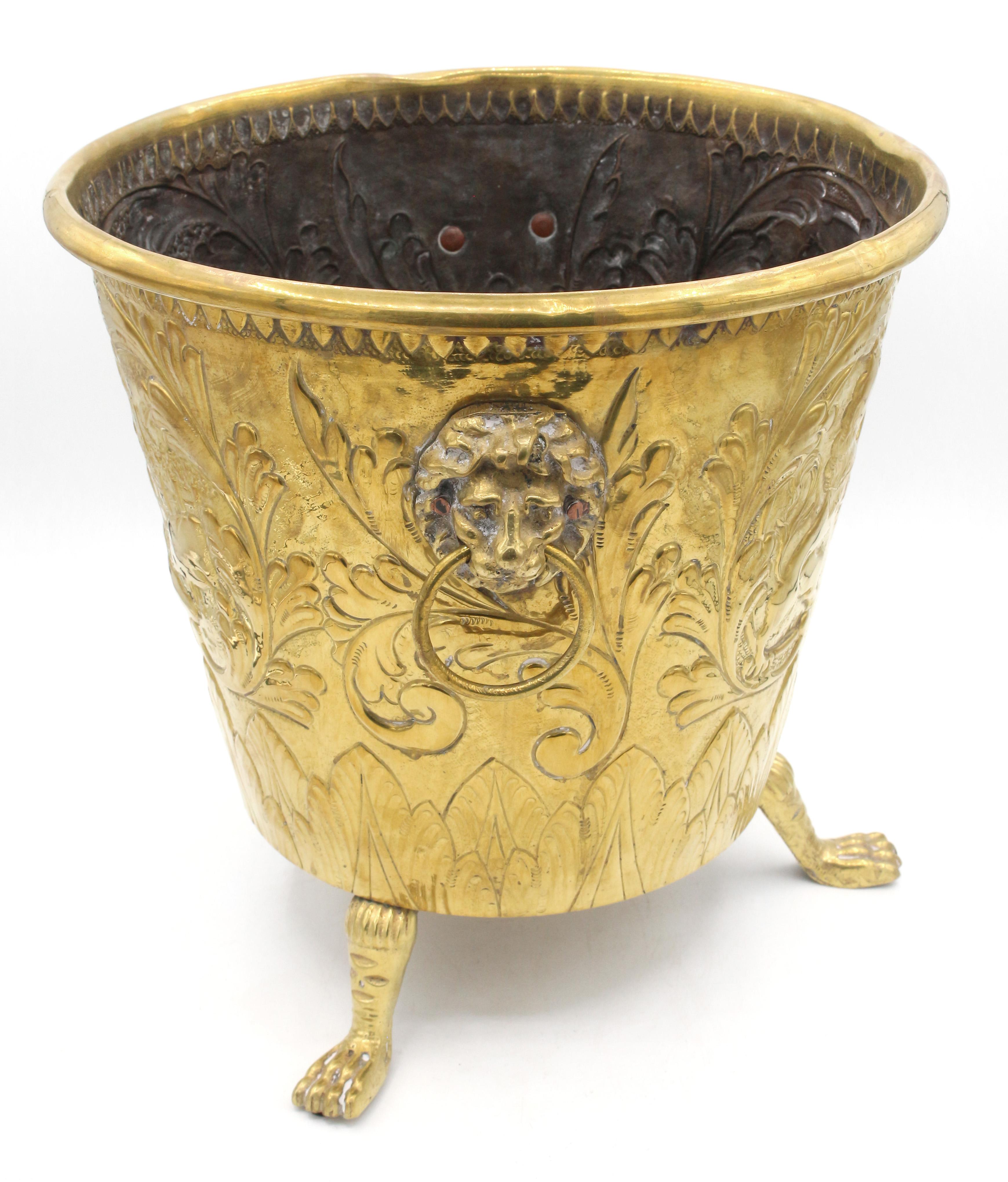 Mid-Late 19th Century Dutch Brass Jardiniere In Good Condition In Chapel Hill, NC
